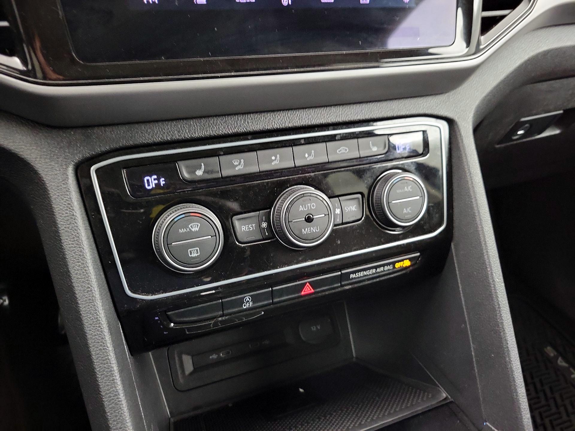 Thumbnail: 2023 Volkswagen Atlas - 16