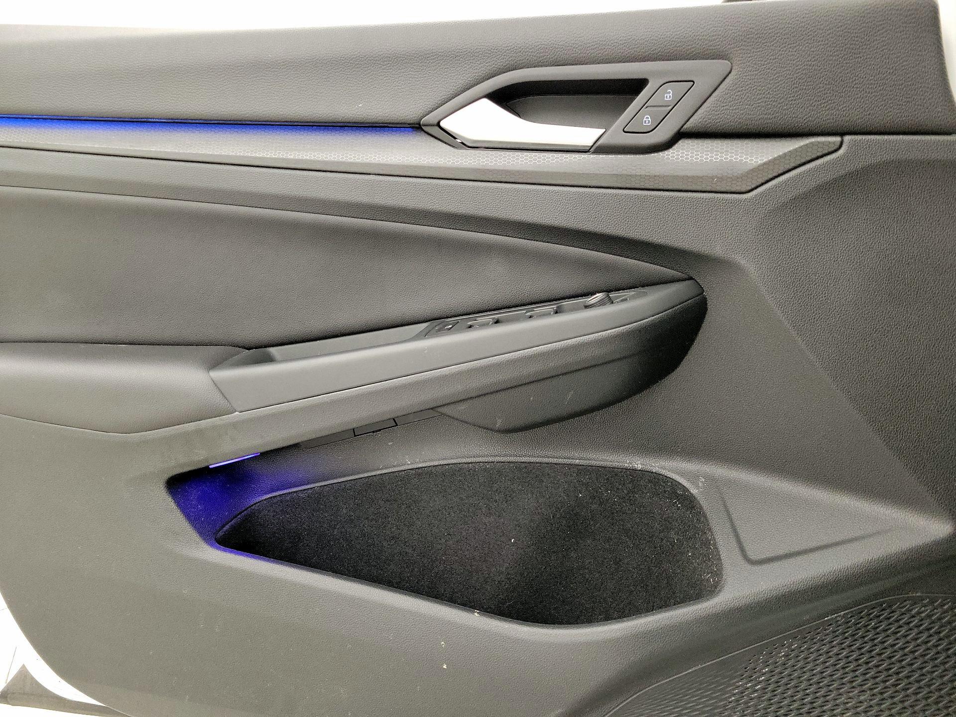 Thumbnail: 2022 Volkswagen Golf - 12