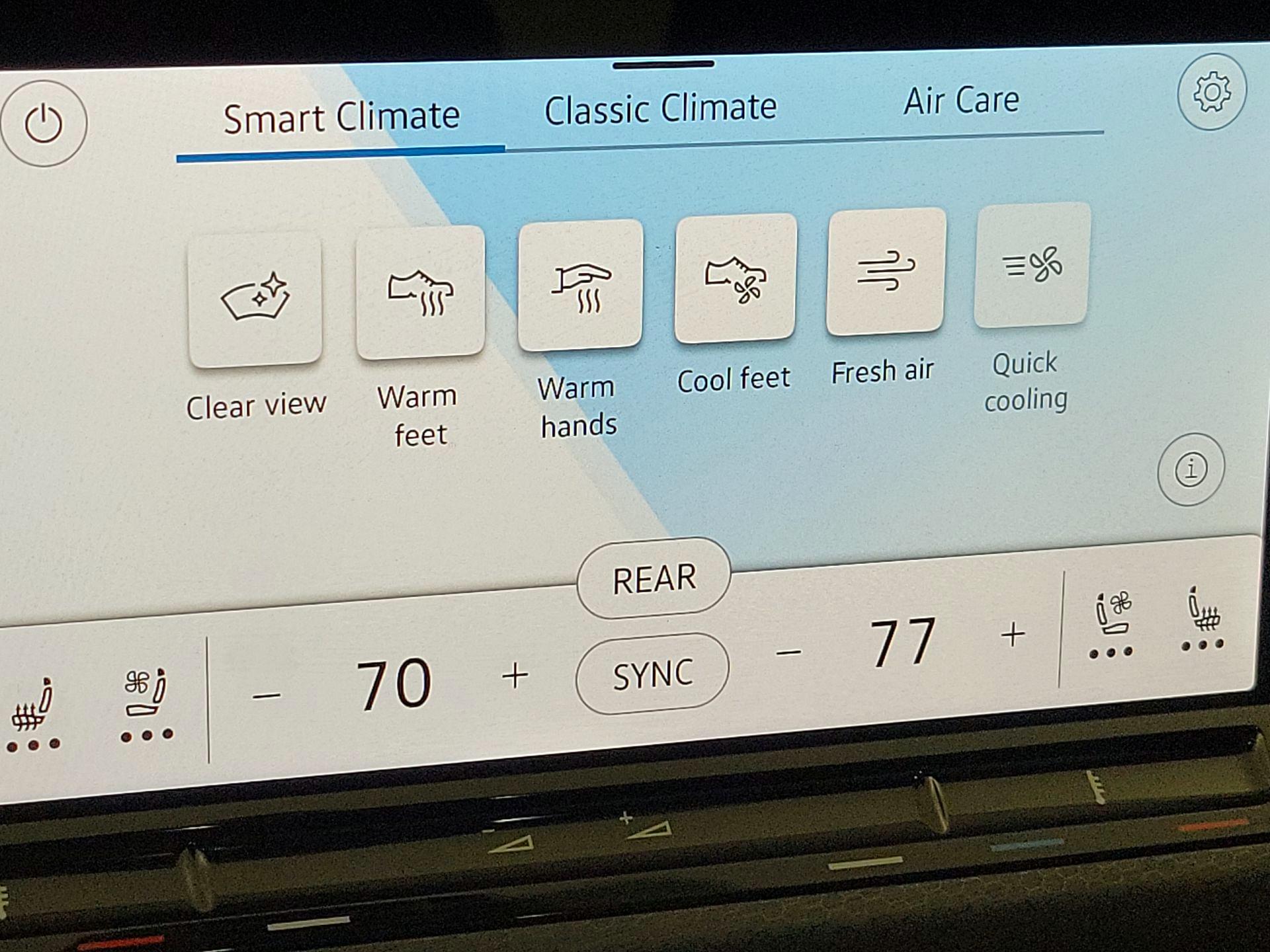 Thumbnail: 2022 Volkswagen Golf - 16