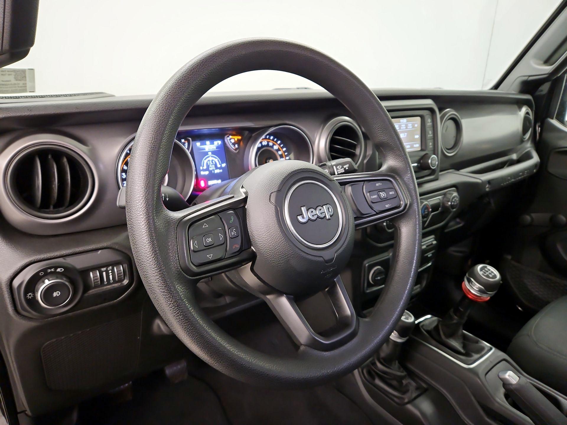 Thumbnail: 2021 Jeep Wrangler - 9