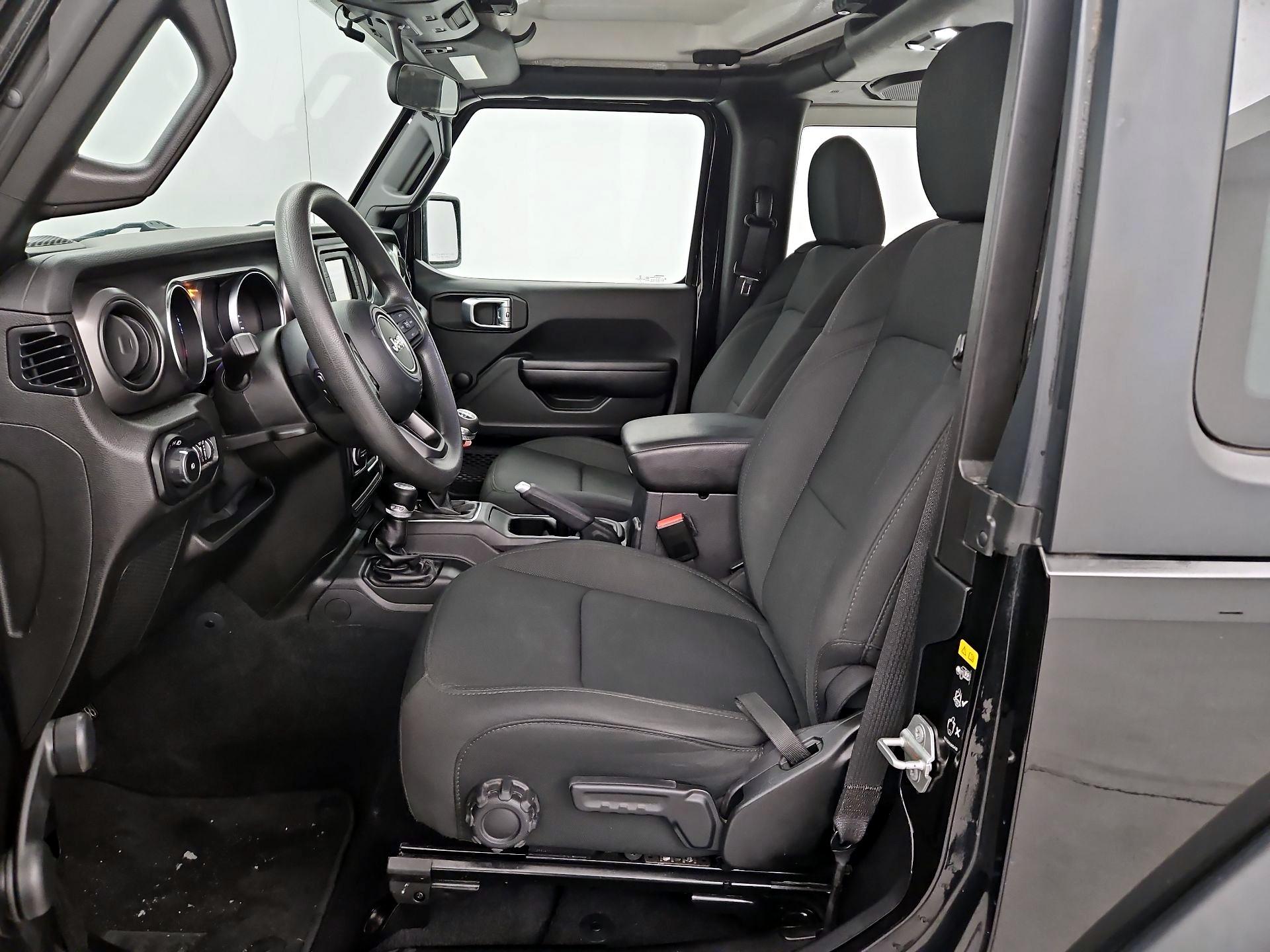 Thumbnail: 2021 Jeep Wrangler - 11