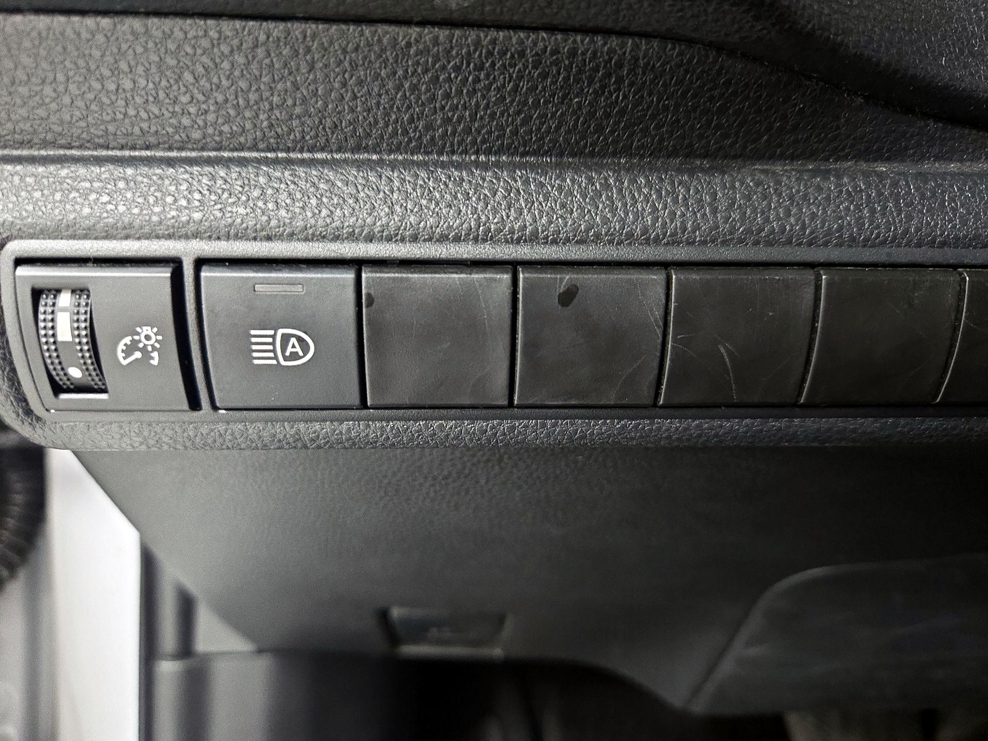 Thumbnail: 2024 Toyota Corolla - 13