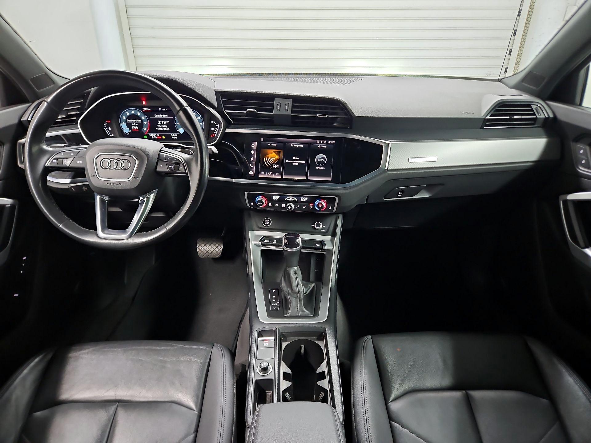 Thumbnail: 2023 Audi Q3 - 9