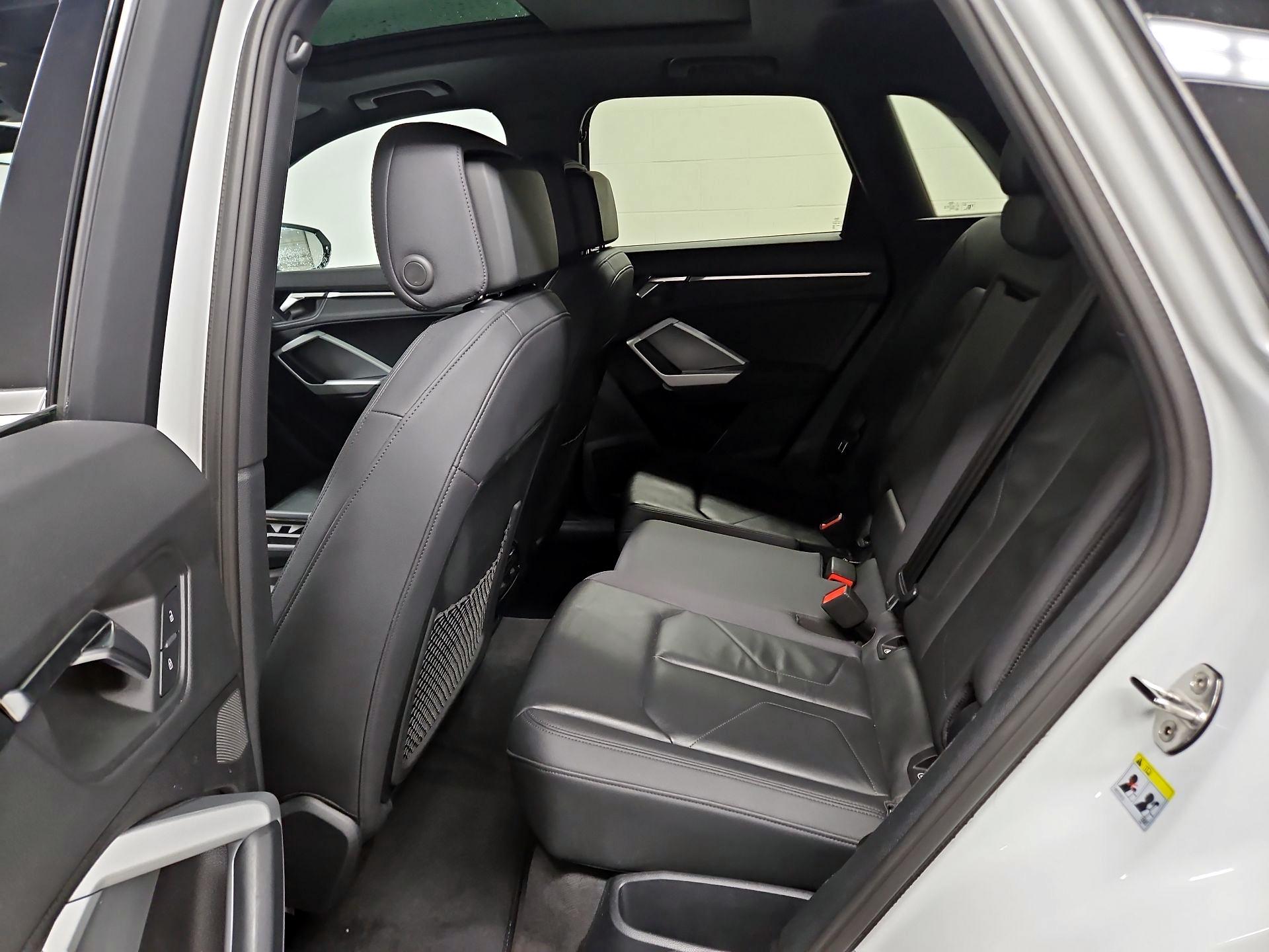 Thumbnail: 2023 Audi Q3 - 20