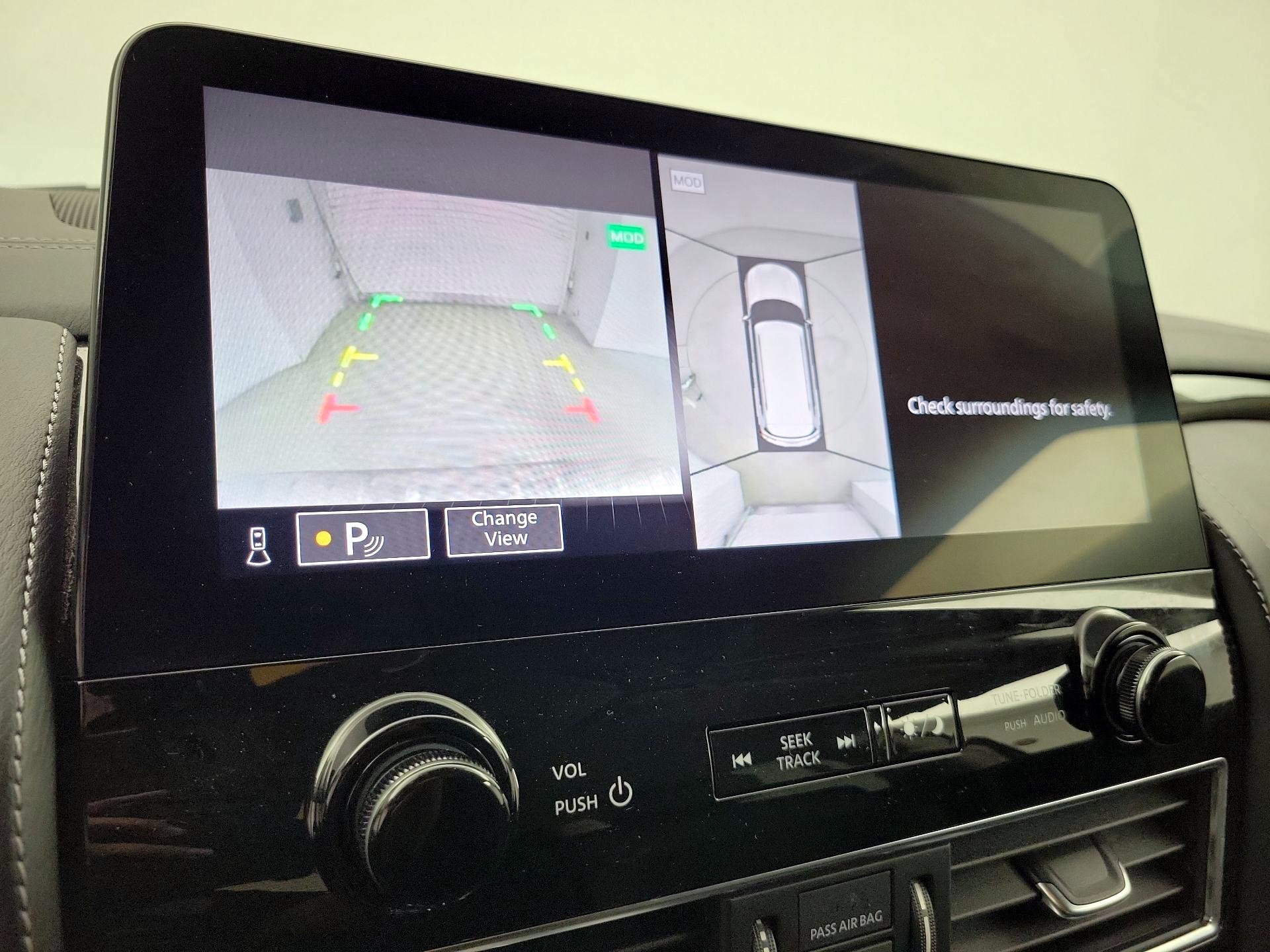 Thumbnail: 2024 INFINITI QX80 - 15