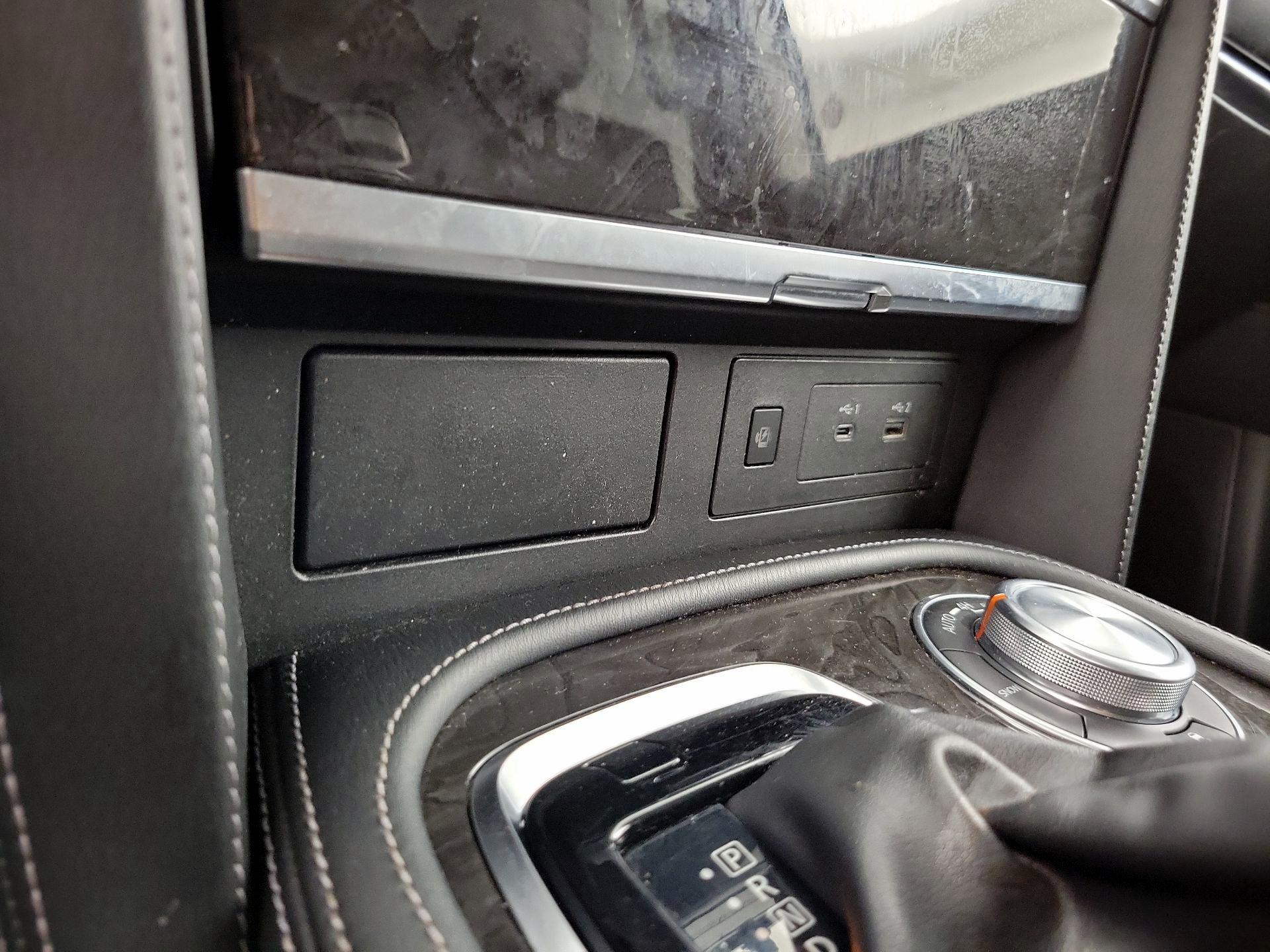 Thumbnail: 2024 INFINITI QX80 - 19