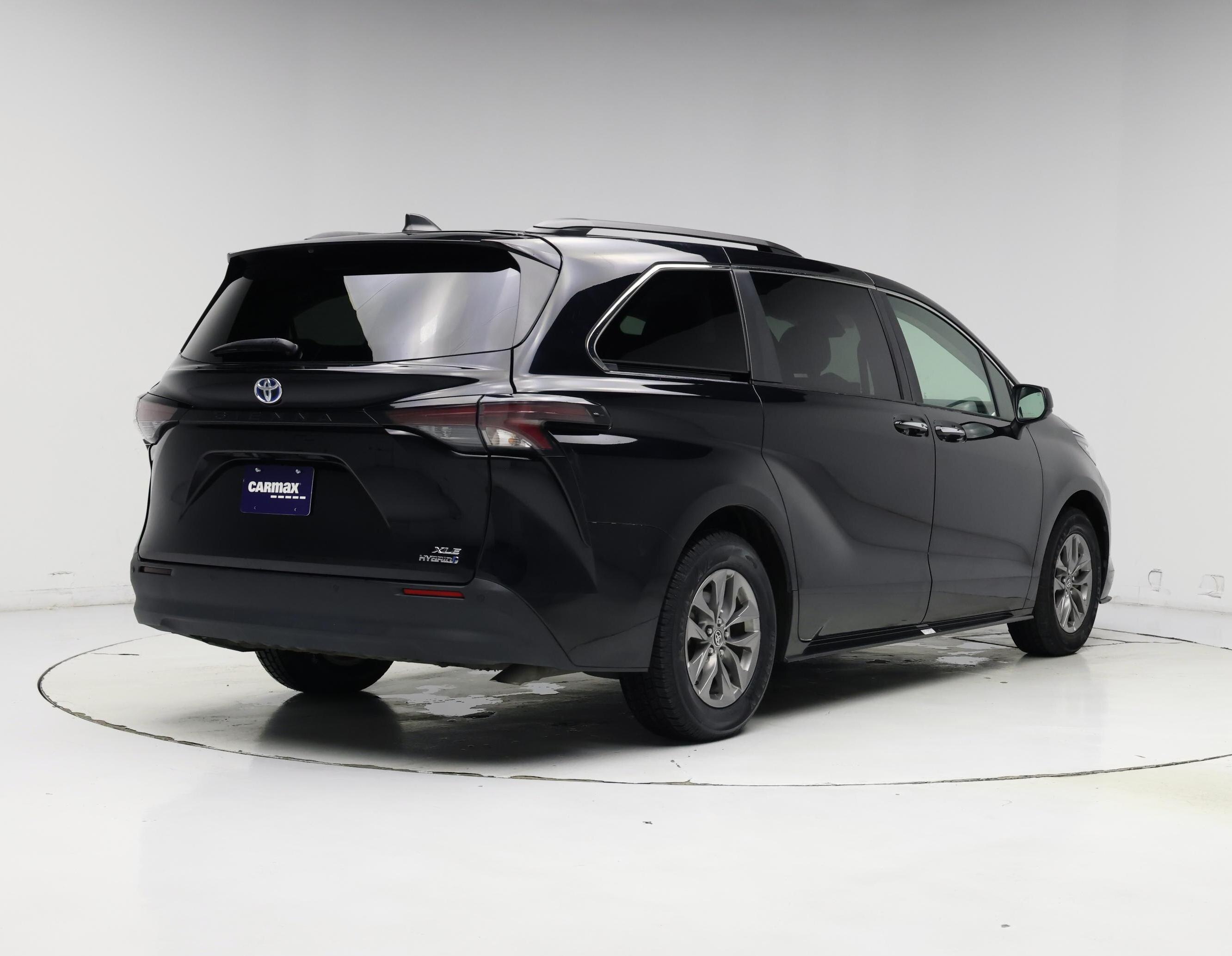 Thumbnail: 2023 Toyota Sienna - 8