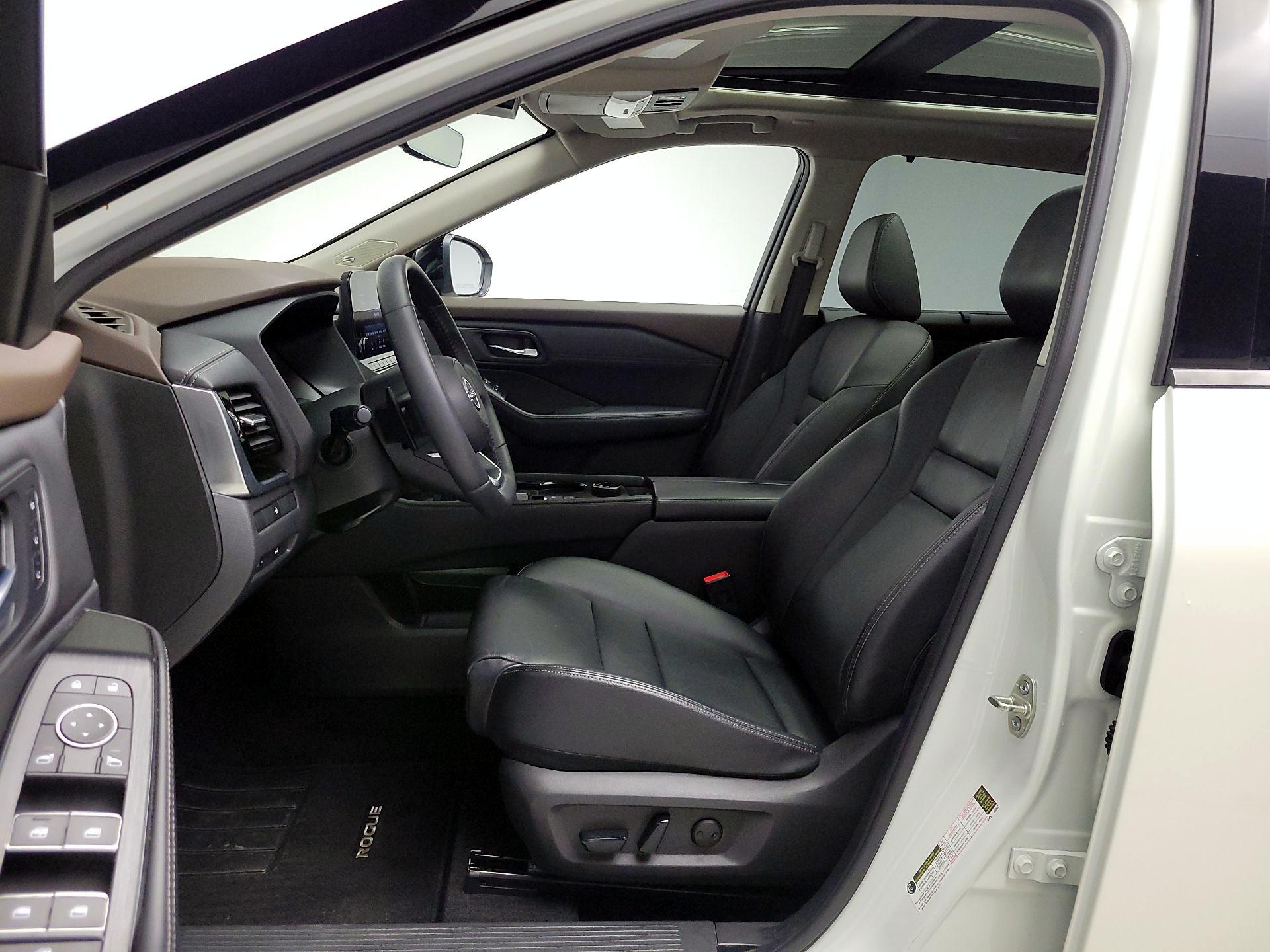 Thumbnail: 2022 Nissan Rogue - 11