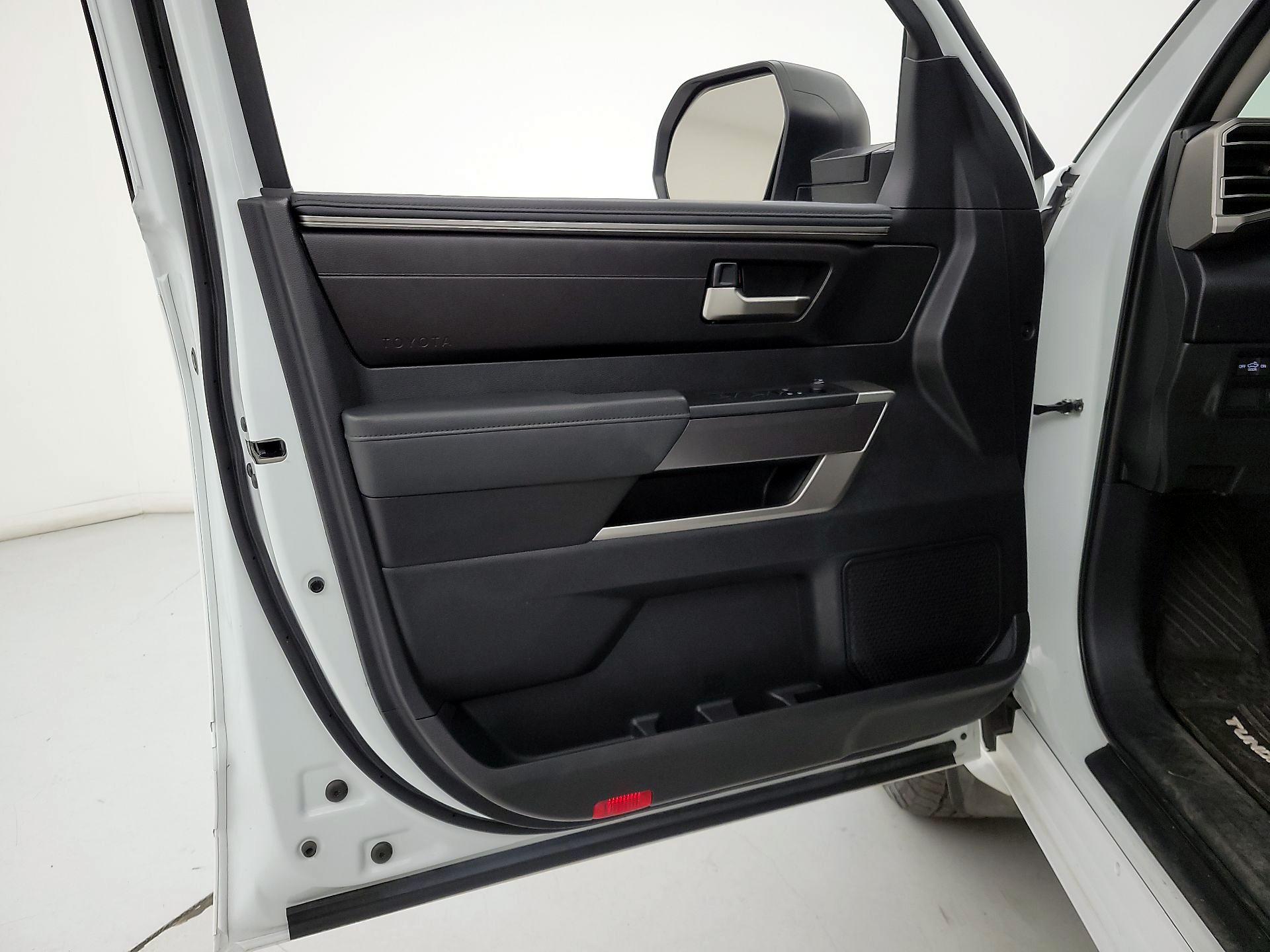 Thumbnail: 2023 Toyota Tundra - 12