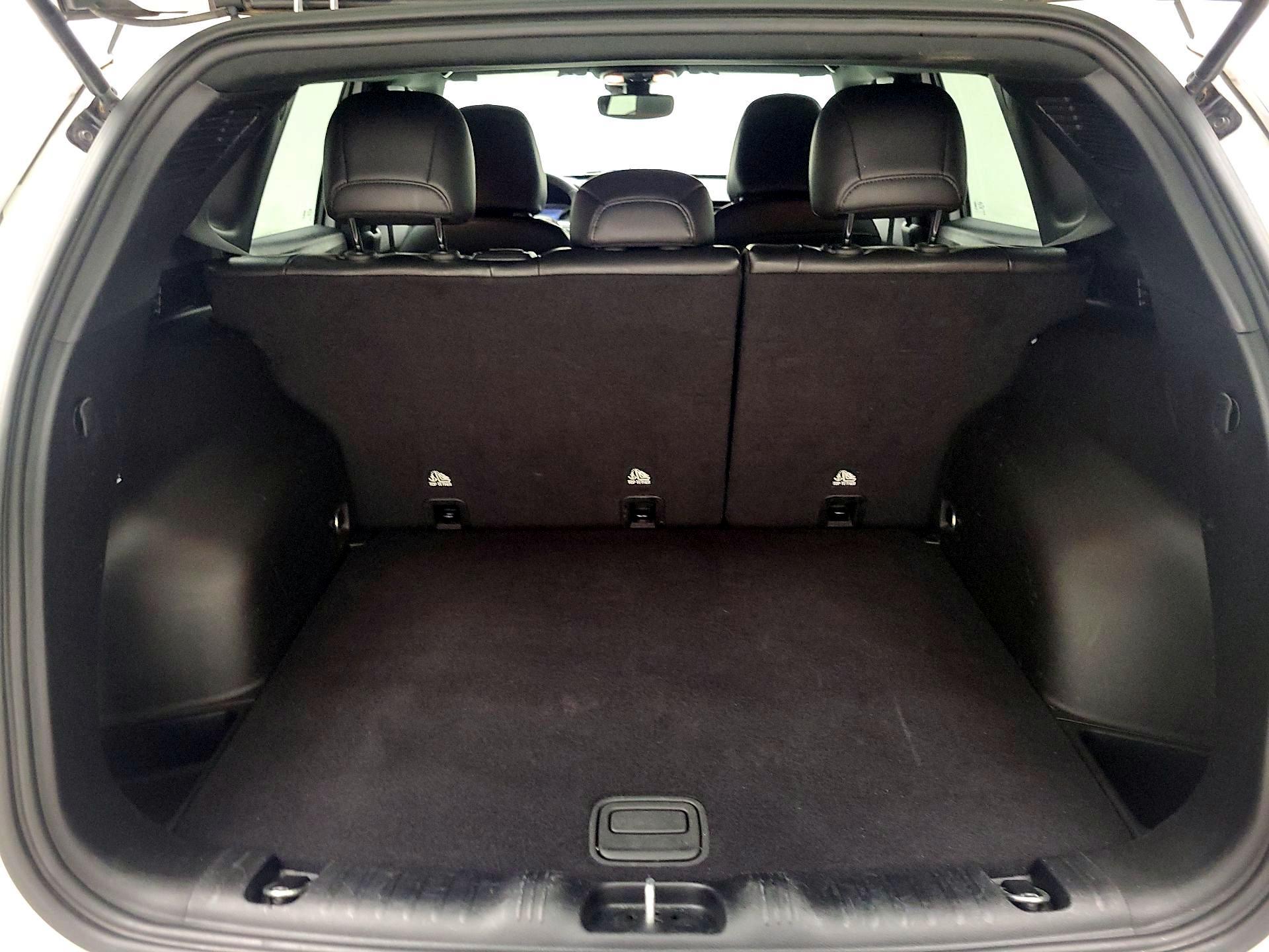 Thumbnail: 2023 Jeep Compass - 20