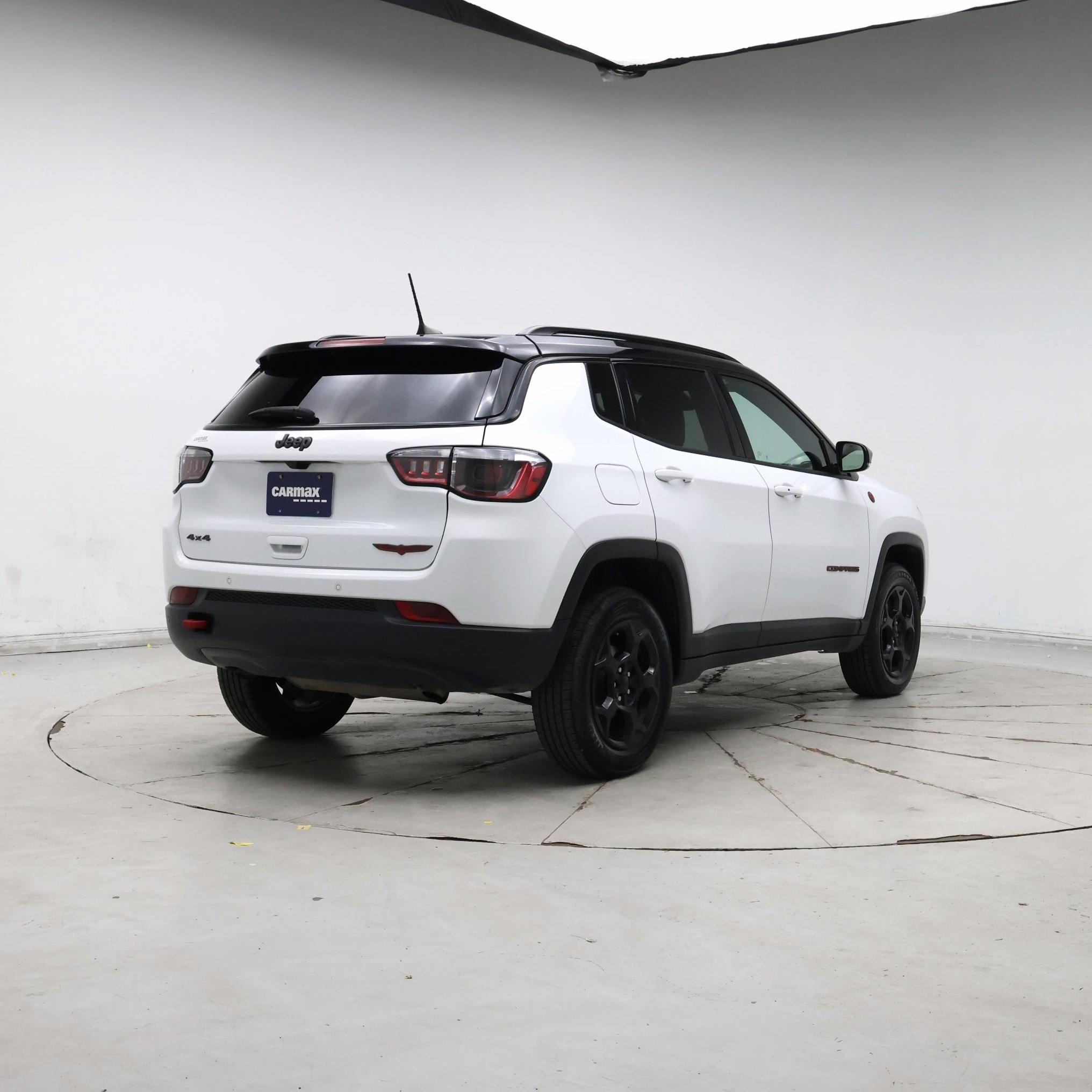 Thumbnail: 2023 Jeep Compass - 8