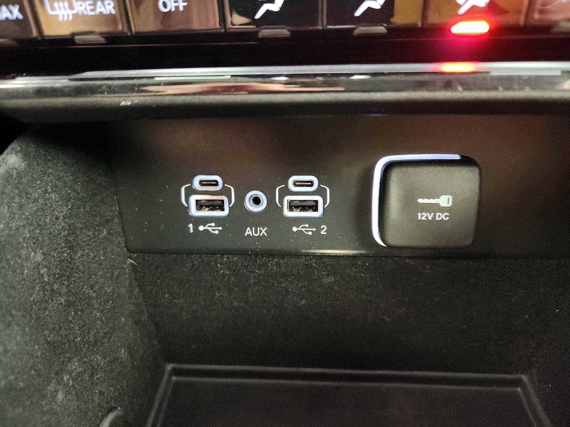 Thumbnail: 2022 Jeep Grand Cherokee - 19