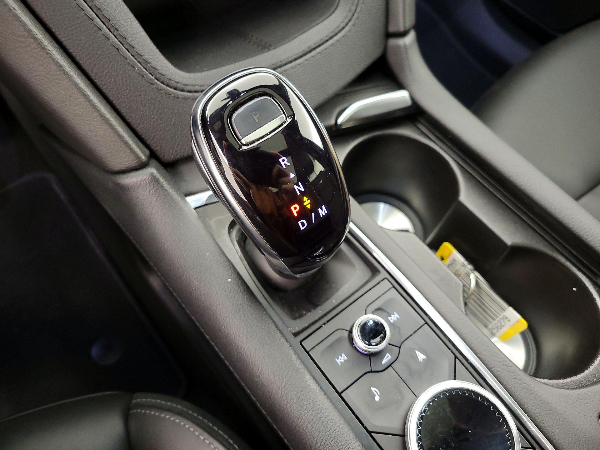 Thumbnail: 2025 Cadillac XT6 - 17