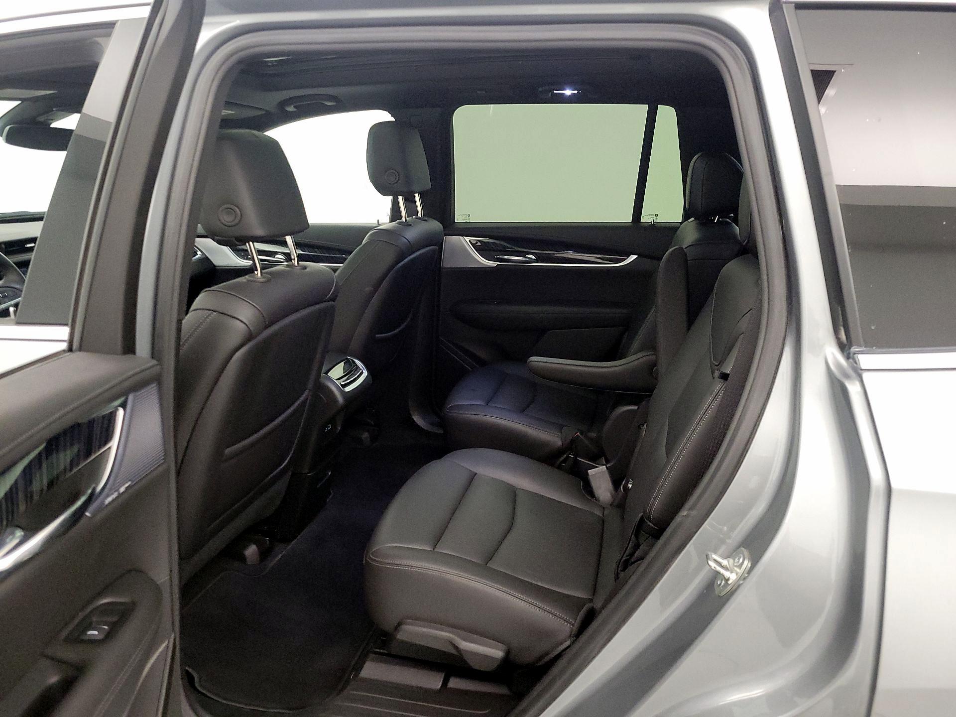 Thumbnail: 2025 Cadillac XT6 - 20