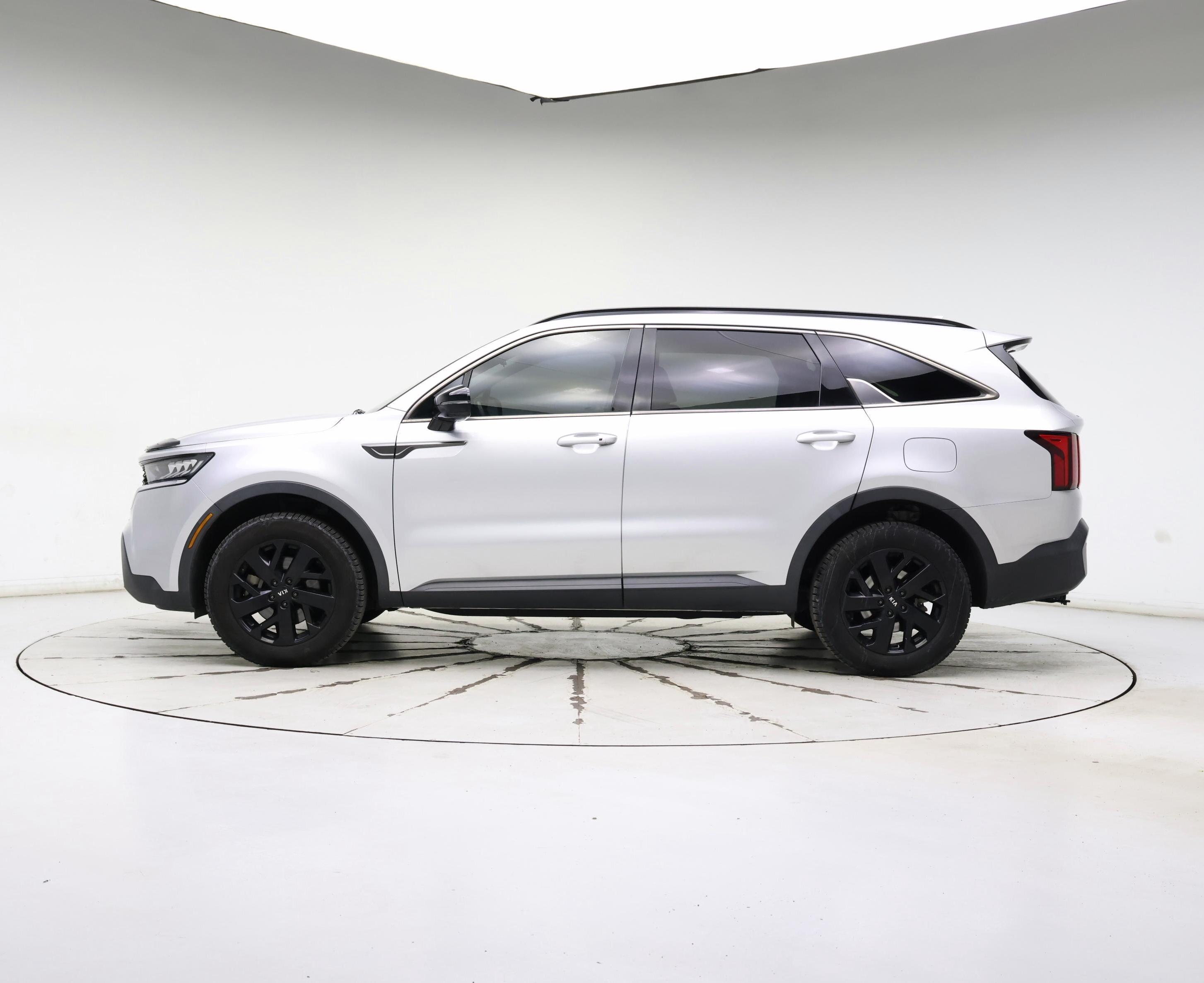 Thumbnail: 2021 Kia Sorento - 3