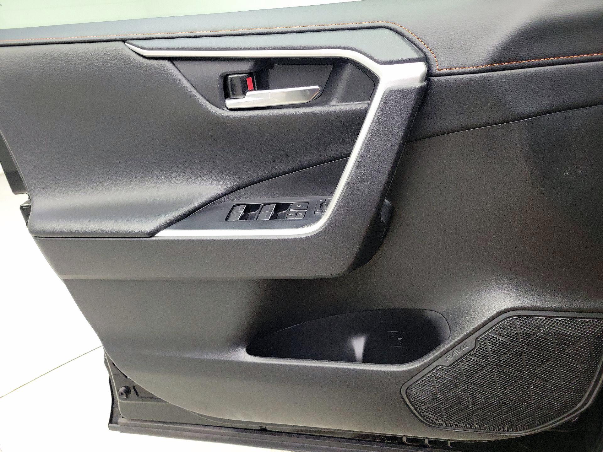 Thumbnail: 2024 Toyota RAV4 - 12