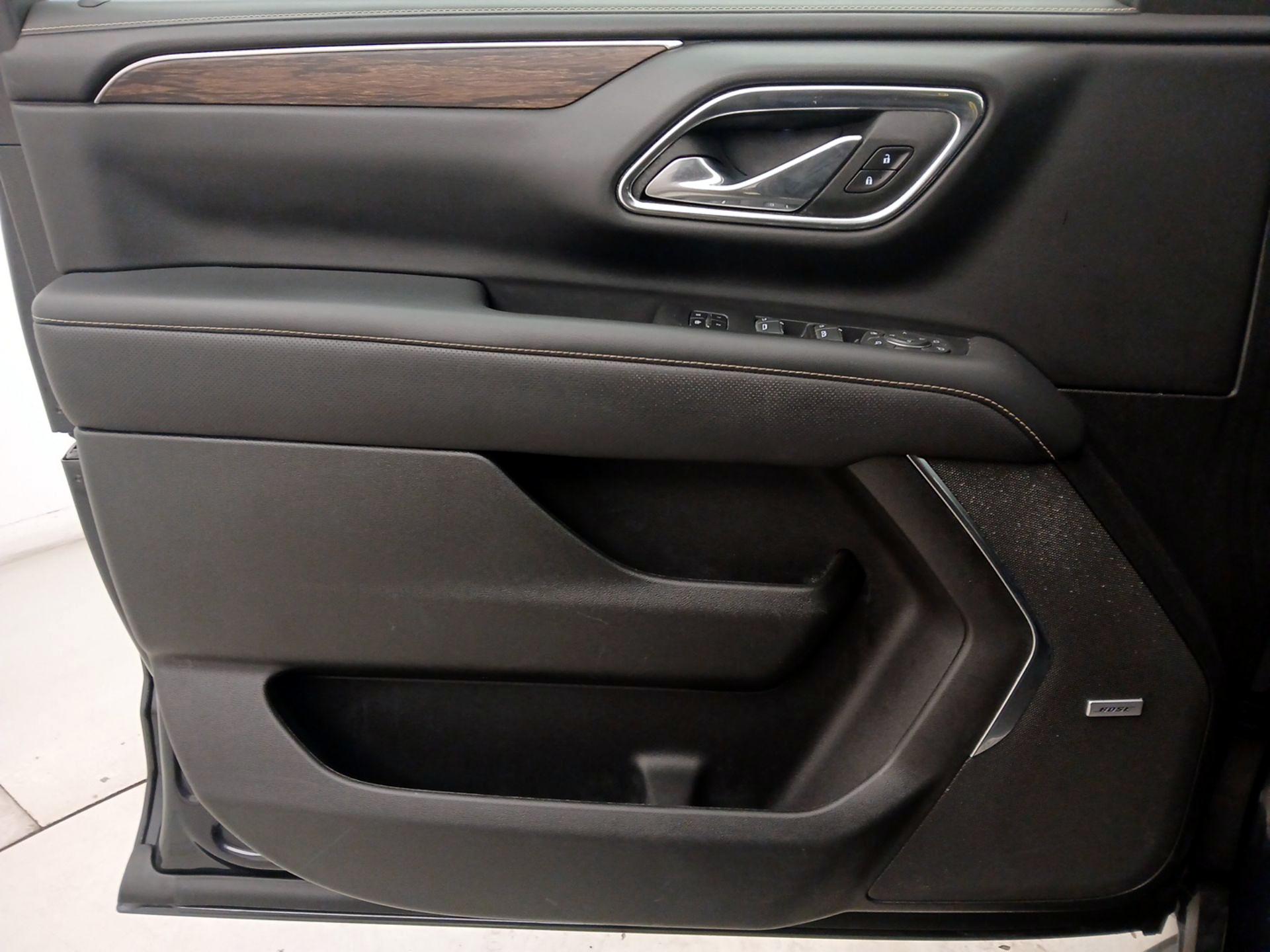 Thumbnail: 2023 Chevrolet Suburban - 12