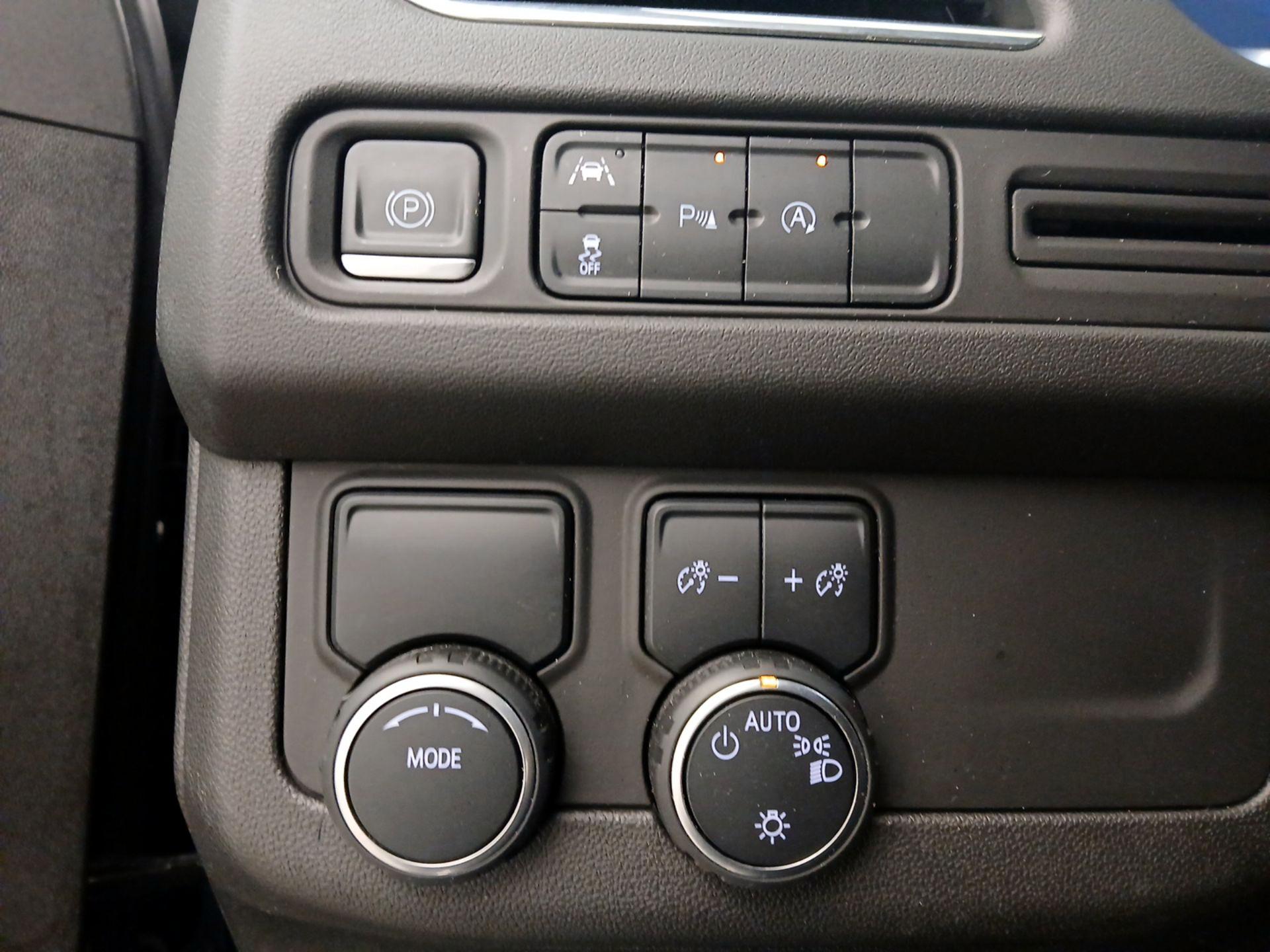 Thumbnail: 2023 Chevrolet Suburban - 13