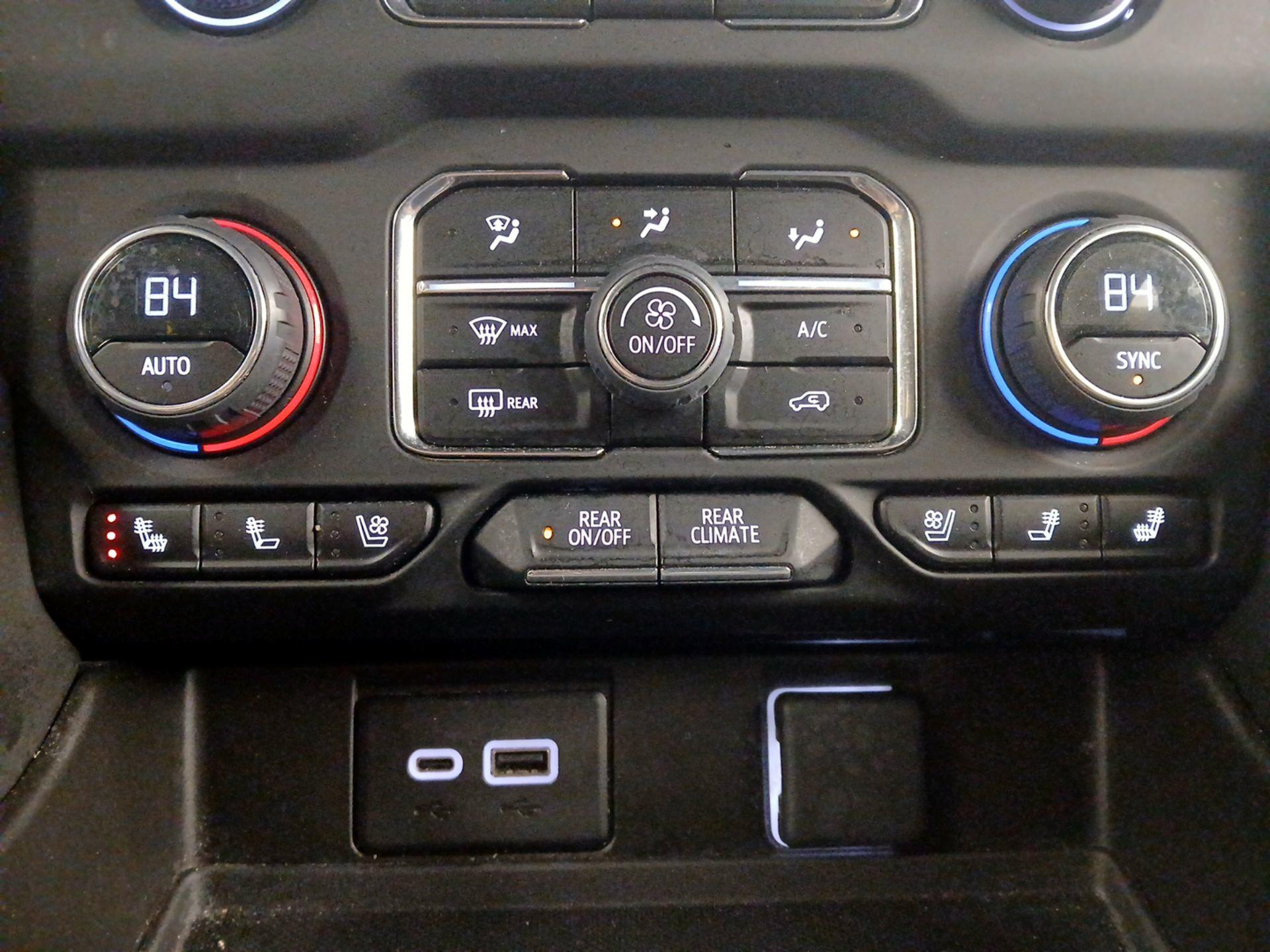 Thumbnail: 2023 Chevrolet Suburban - 17