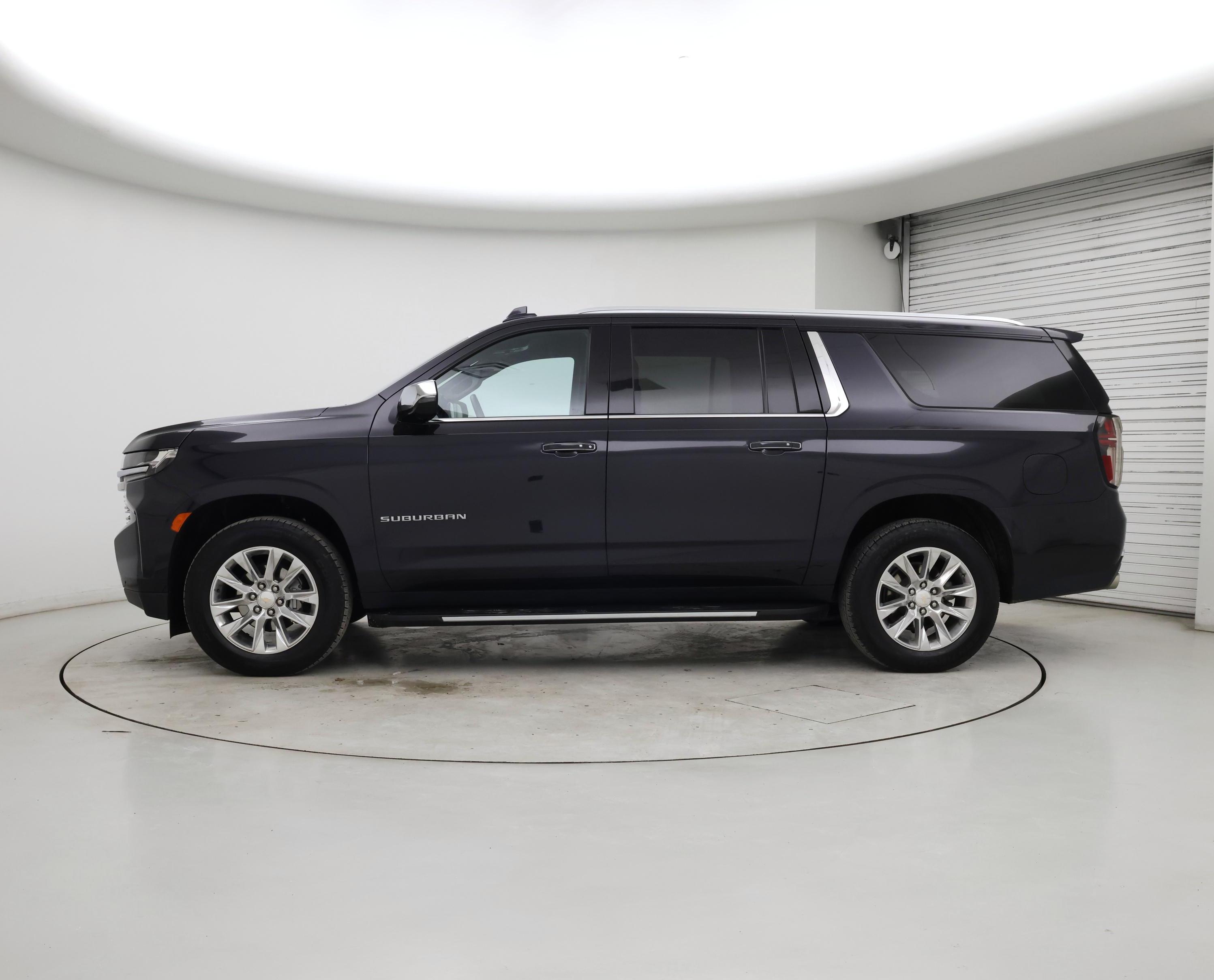 Thumbnail: 2023 Chevrolet Suburban - 3