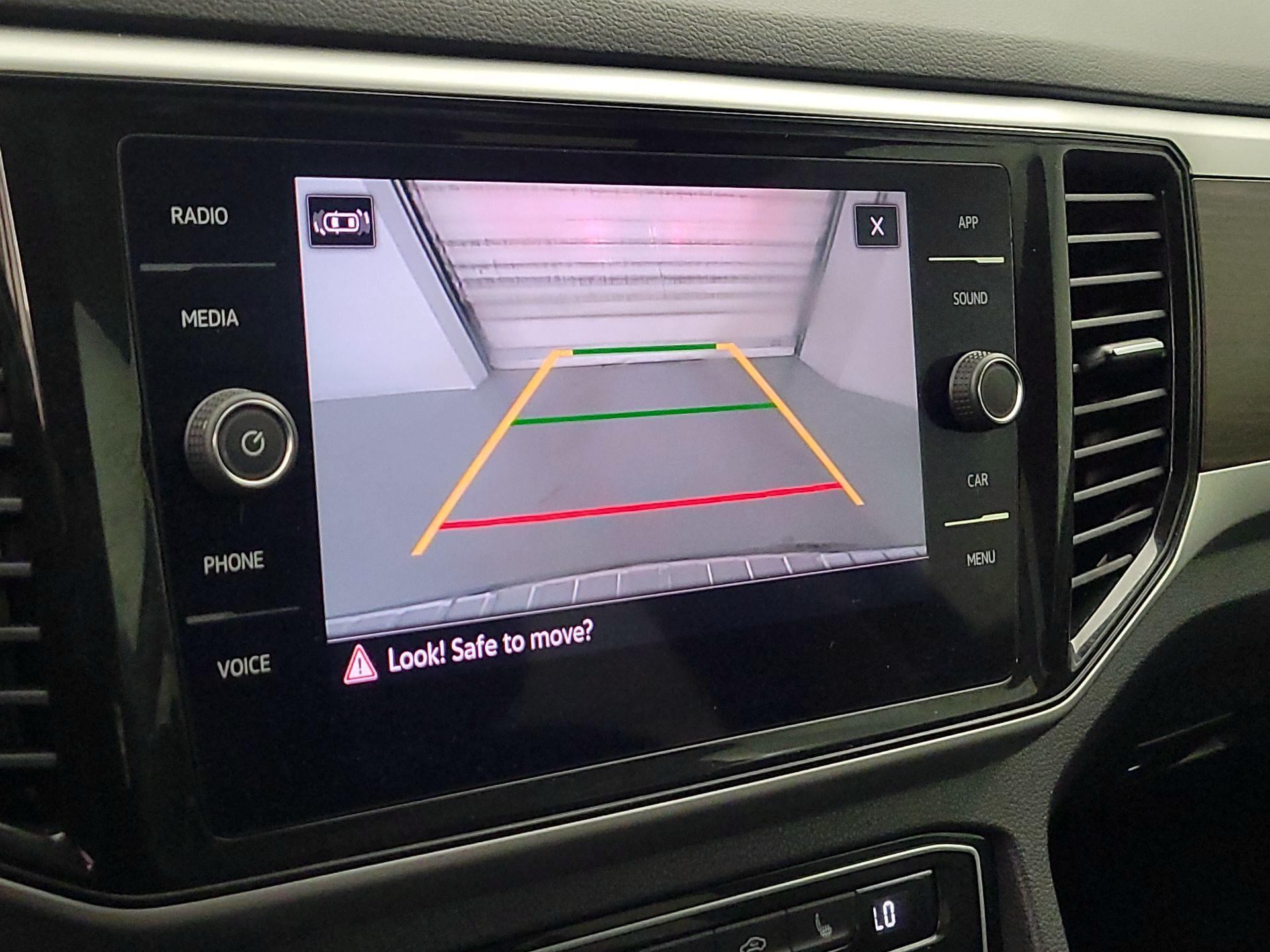 Thumbnail: 2022 Volkswagen Atlas - 14