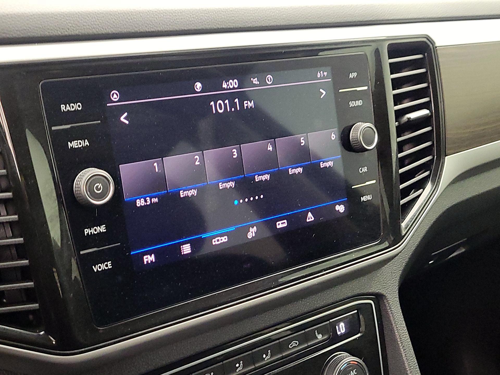 Thumbnail: 2022 Volkswagen Atlas - 15