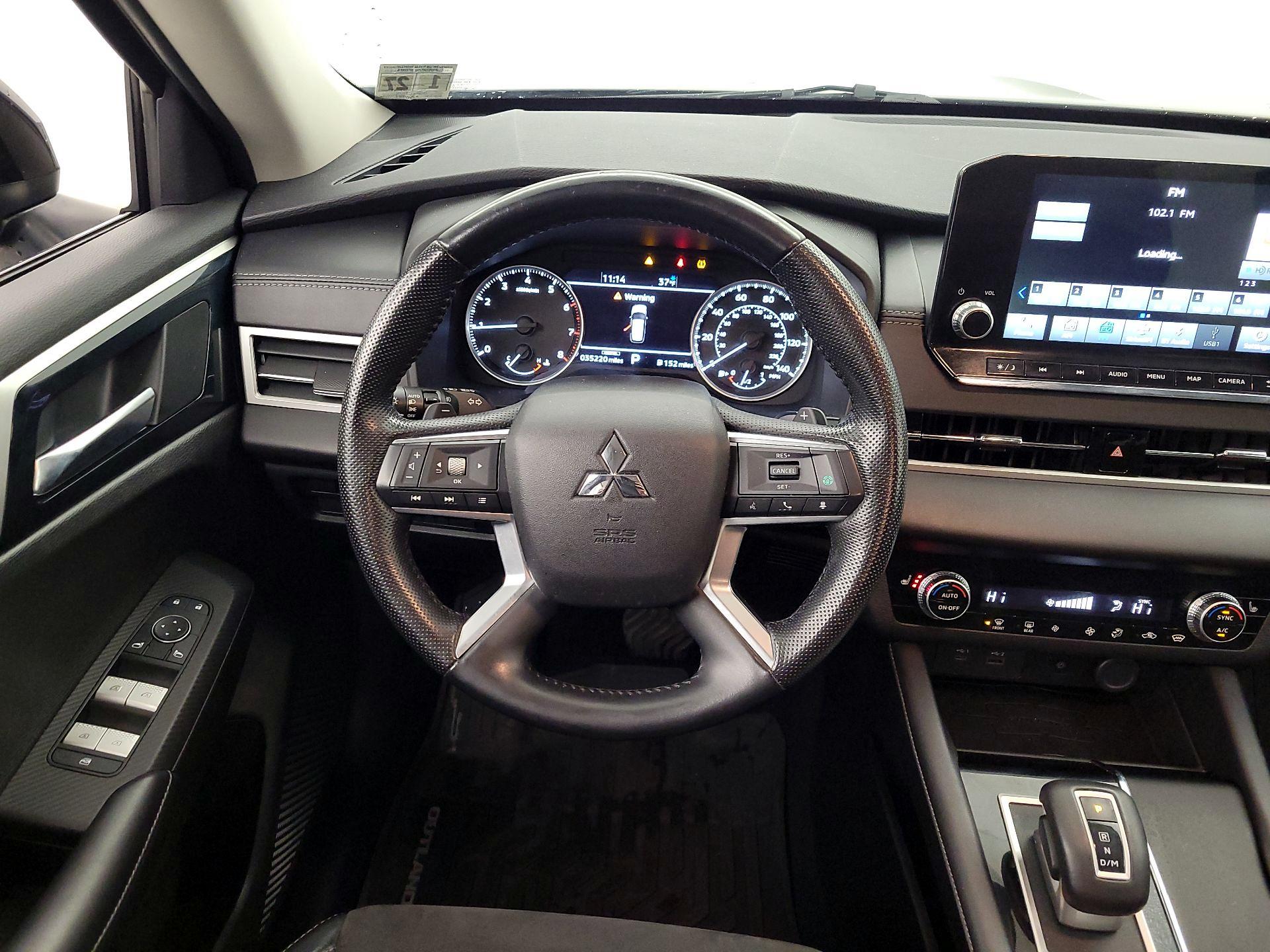 Thumbnail: 2022 Mitsubishi Outlander - 10