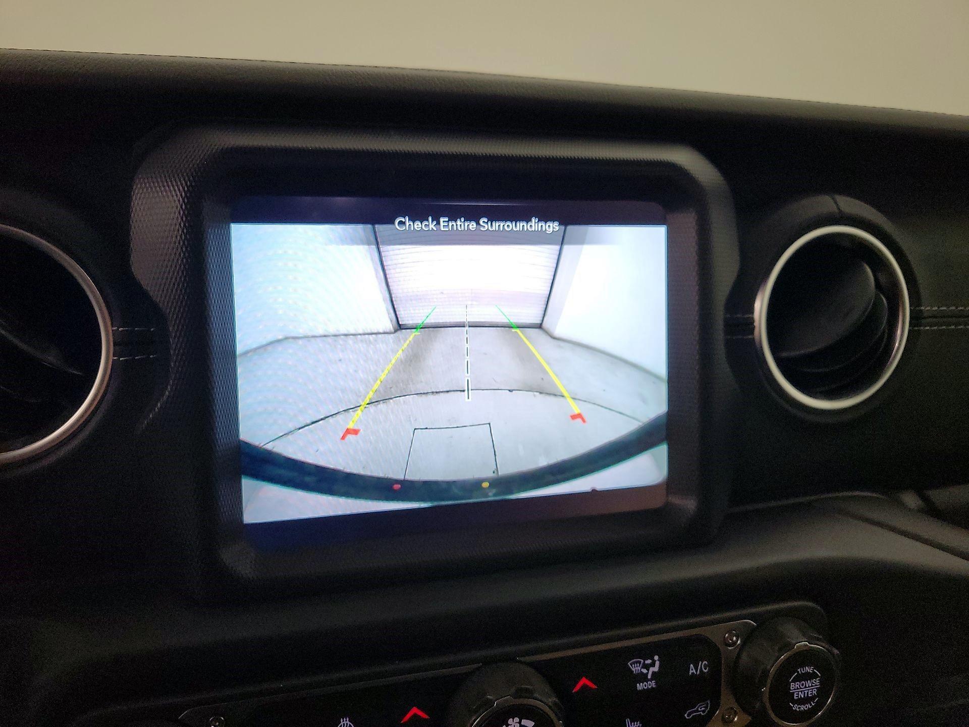 Thumbnail: 2022 Jeep Wrangler - 14