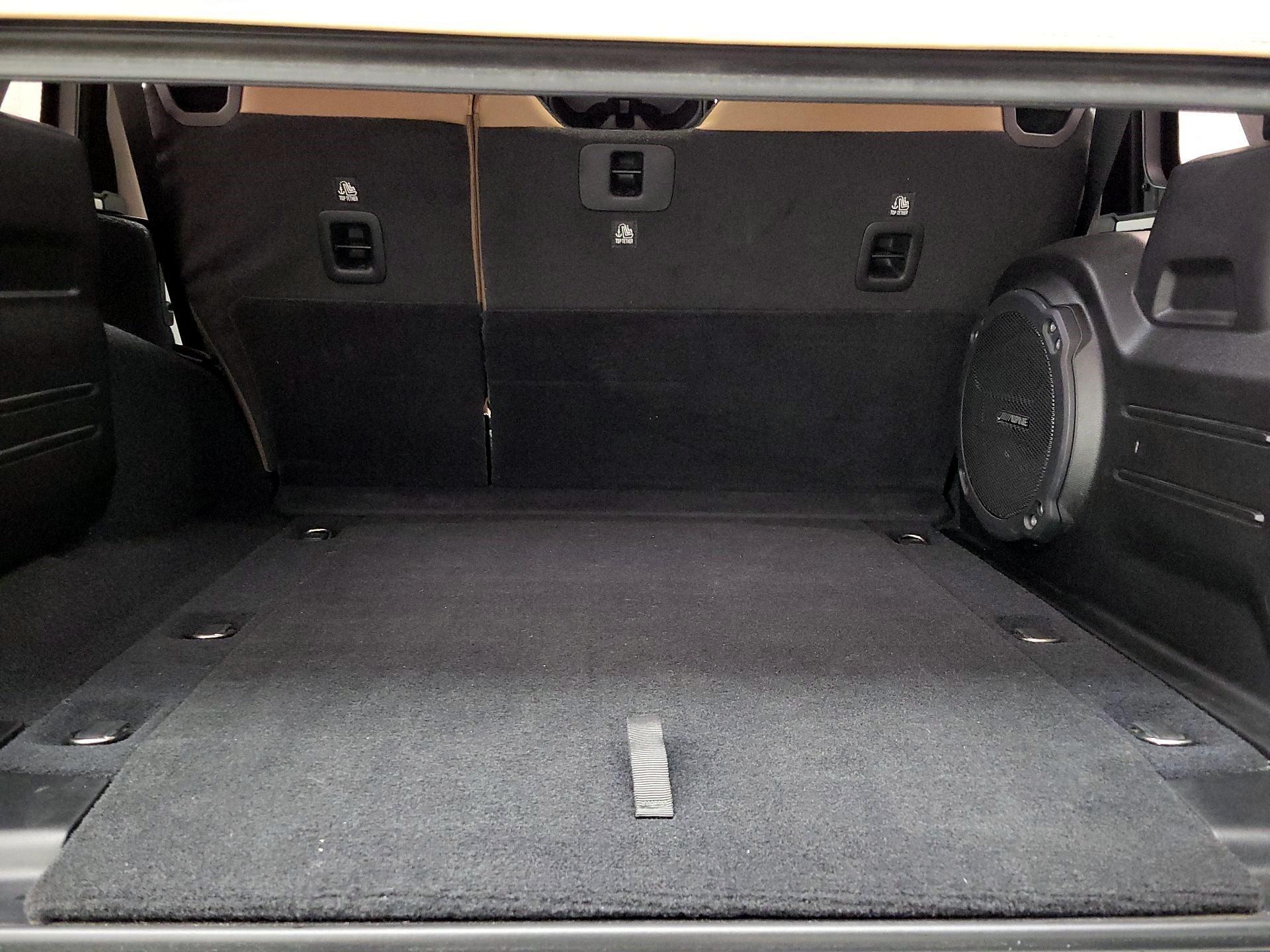 Thumbnail: 2022 Jeep Wrangler - 20