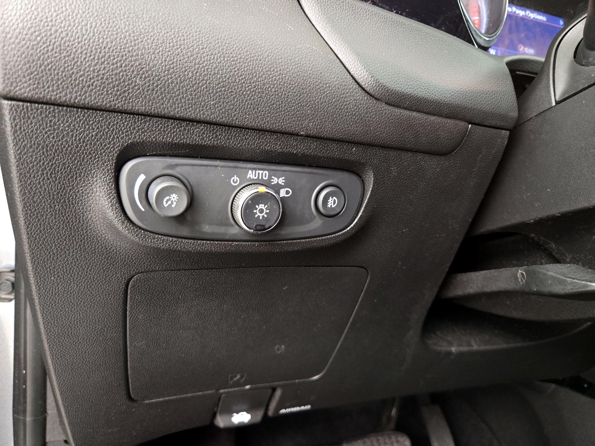 Thumbnail: 2021 Buick Encore GX - 13