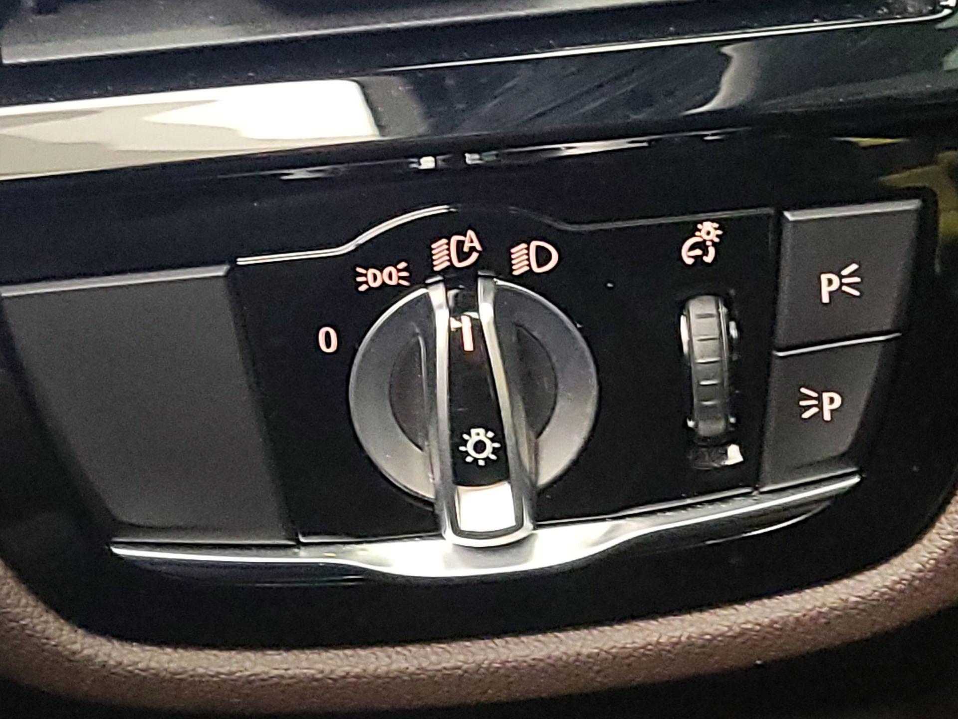 Thumbnail: 2022 BMW 5 Series - 13