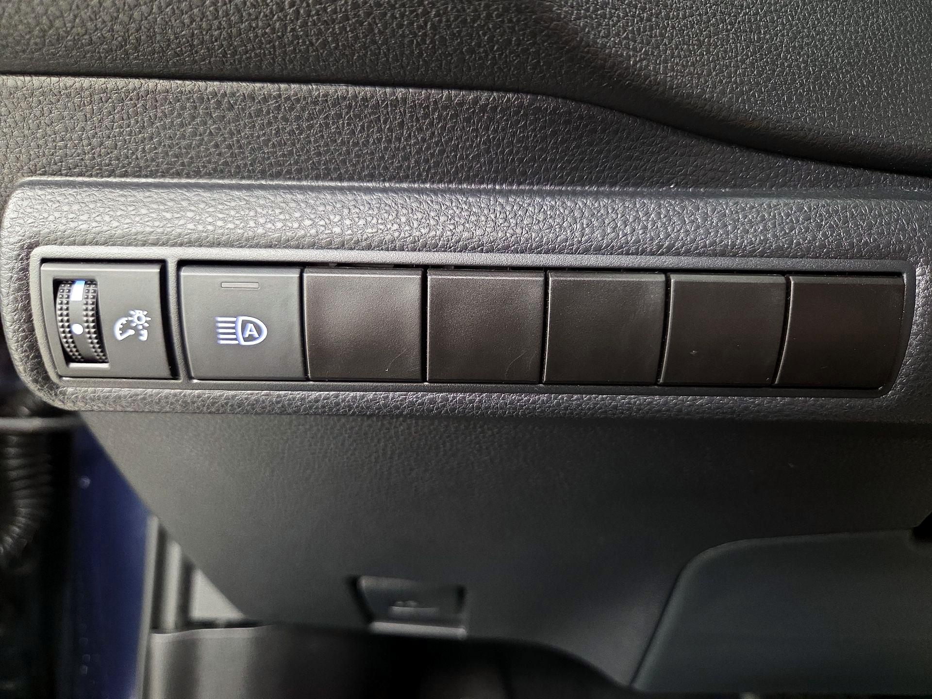 Thumbnail: 2022 Toyota Corolla - 13