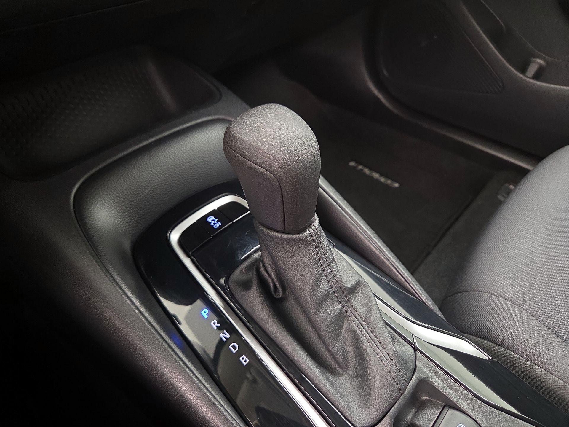 Thumbnail: 2022 Toyota Corolla - 18