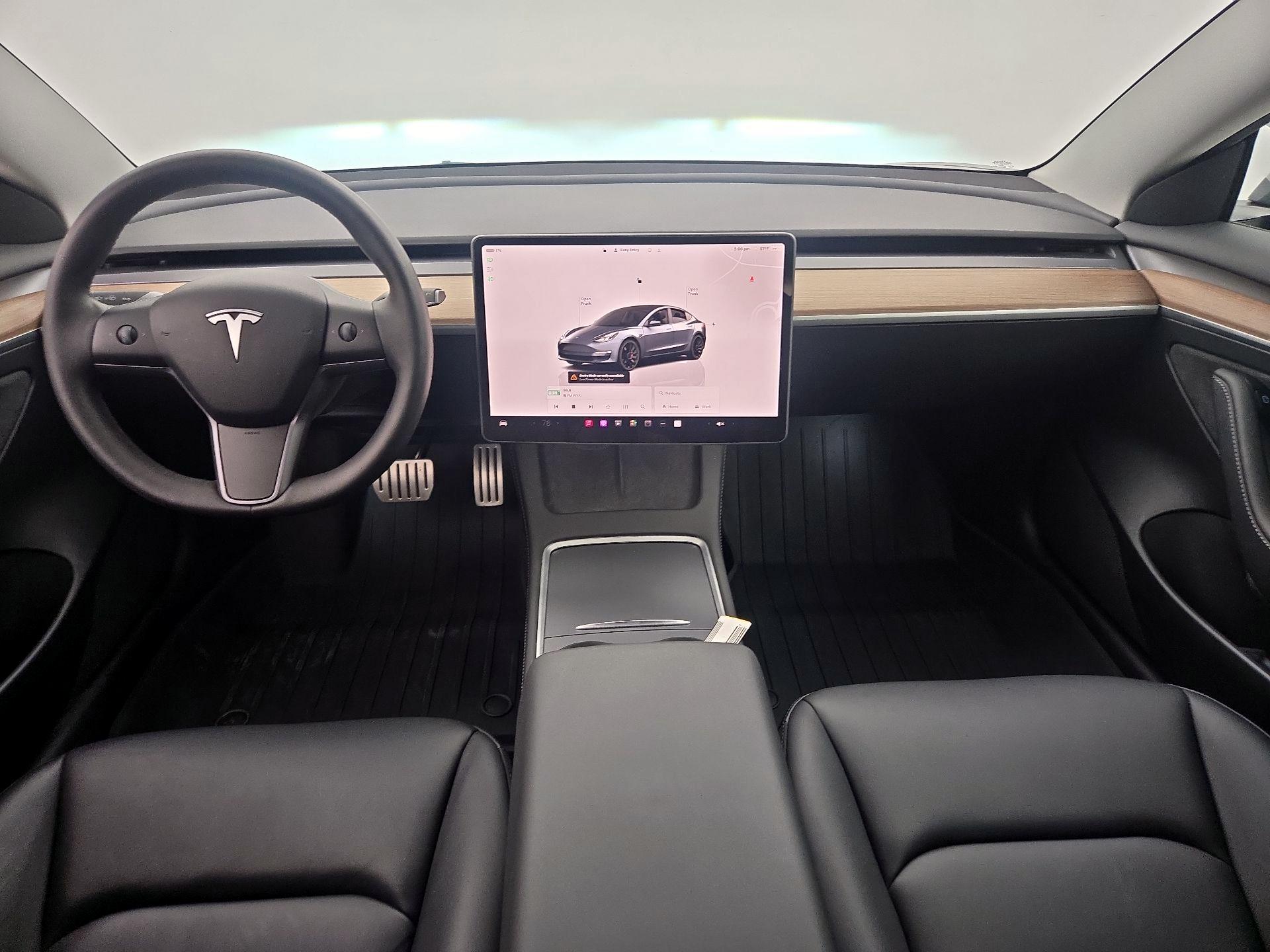 Thumbnail: 2023 Tesla Model 3 - 9