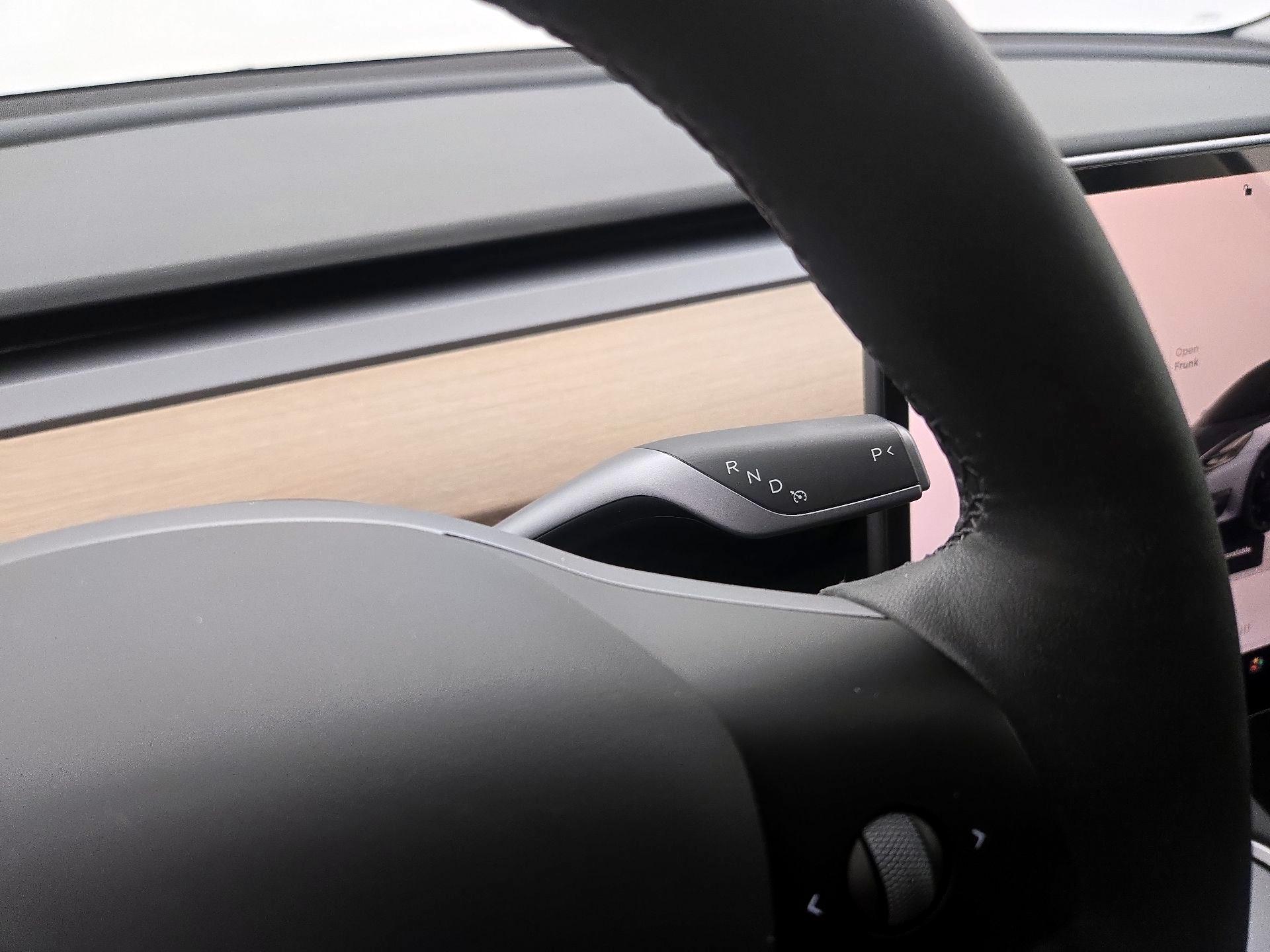 Thumbnail: 2023 Tesla Model 3 - 17