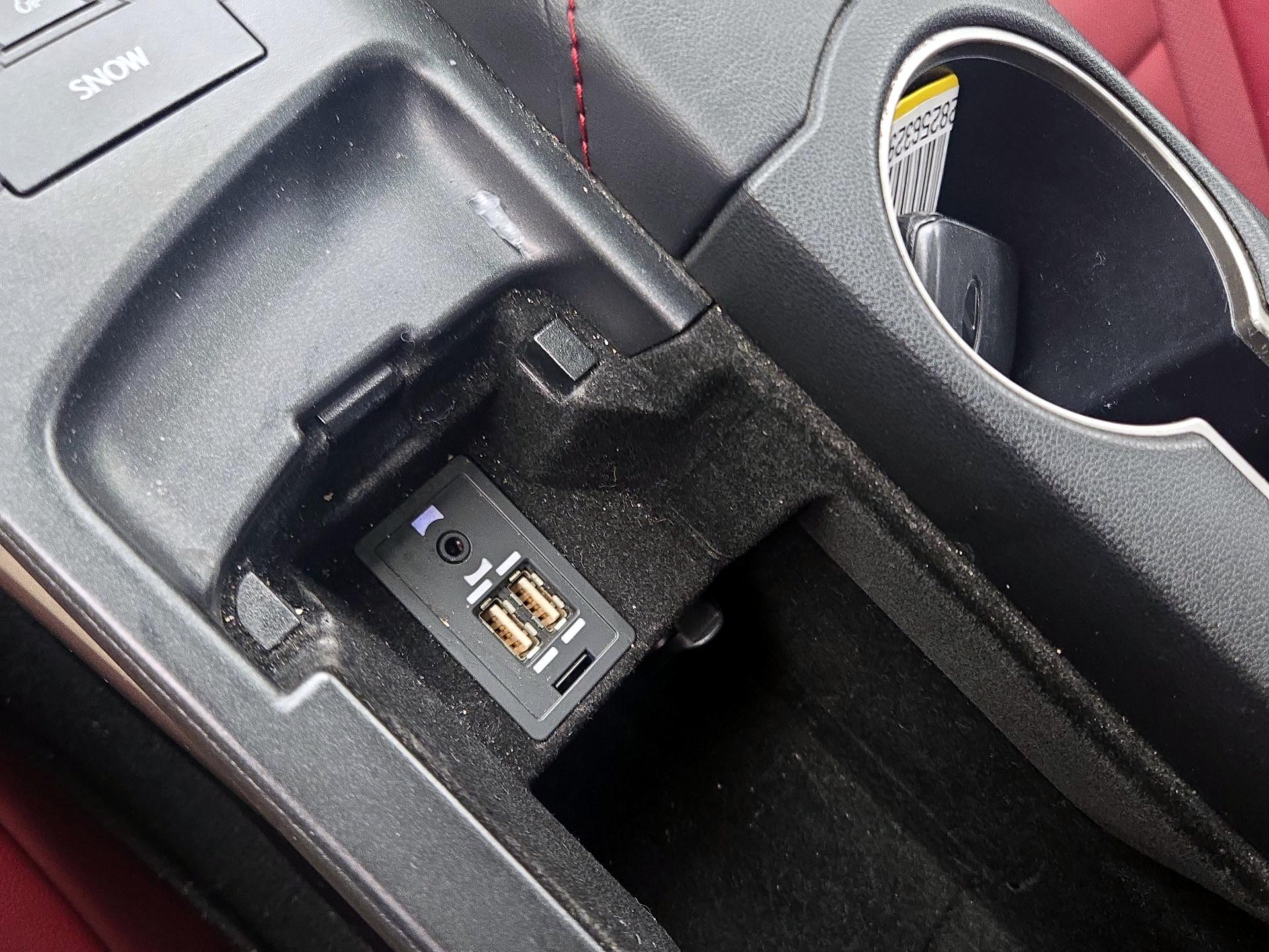 Thumbnail: 2019 Lexus IS - 19