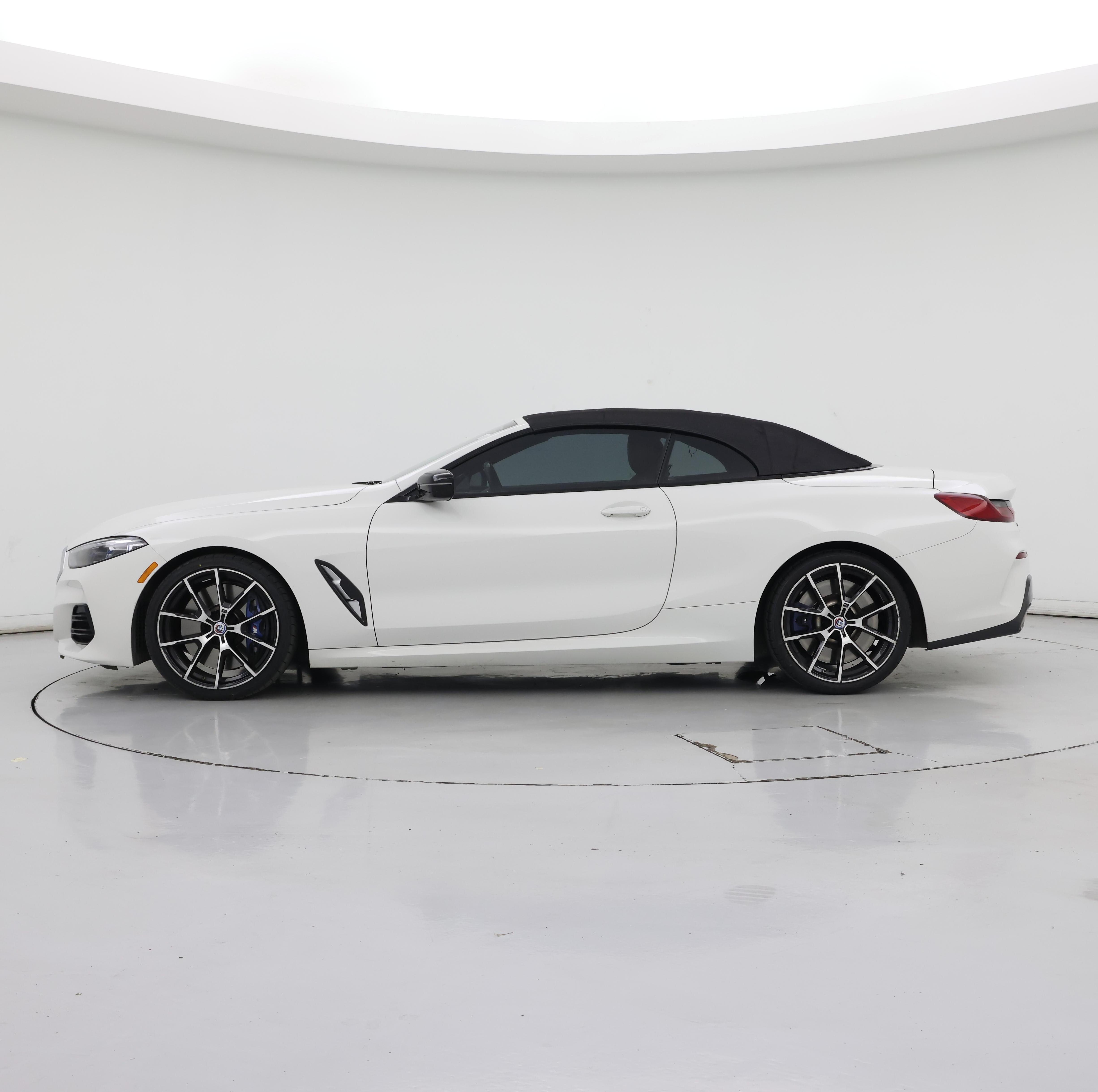 Thumbnail: 2023 BMW 8 Series - 3