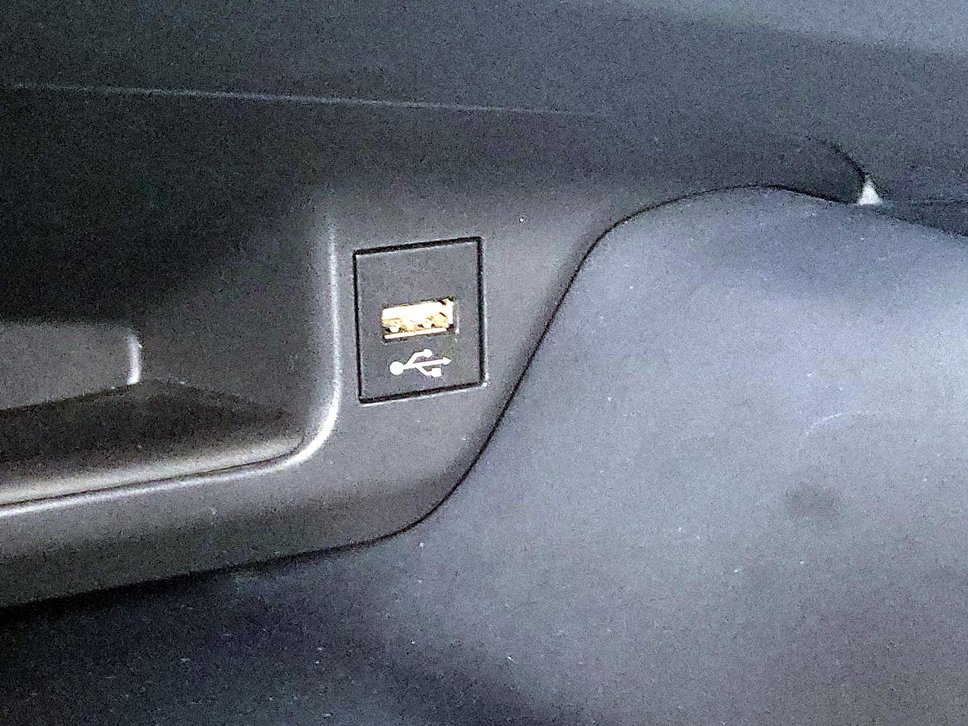 Thumbnail: 2020 Toyota C-HR - 18