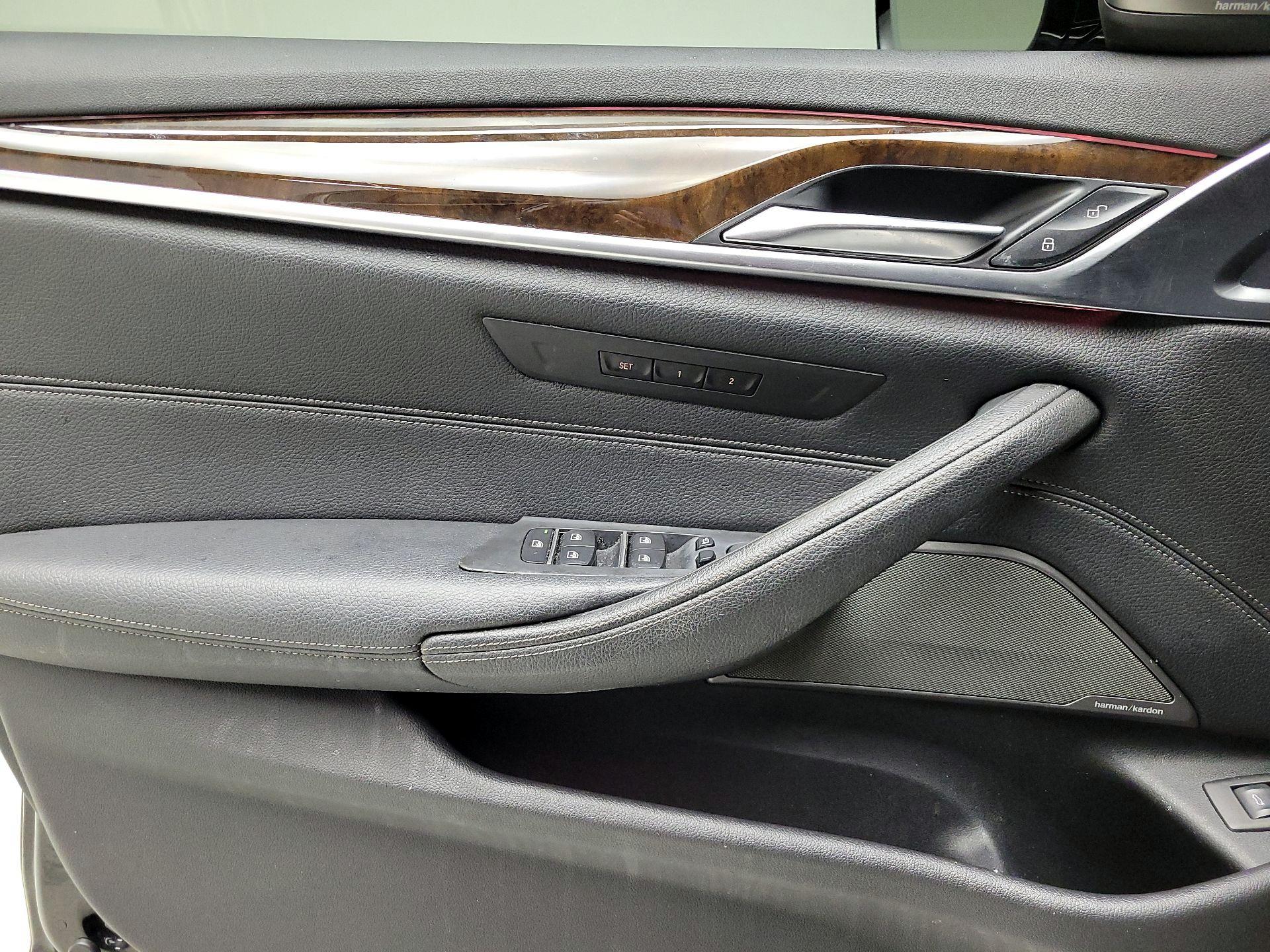 Thumbnail: 2019 BMW 5 Series - 10