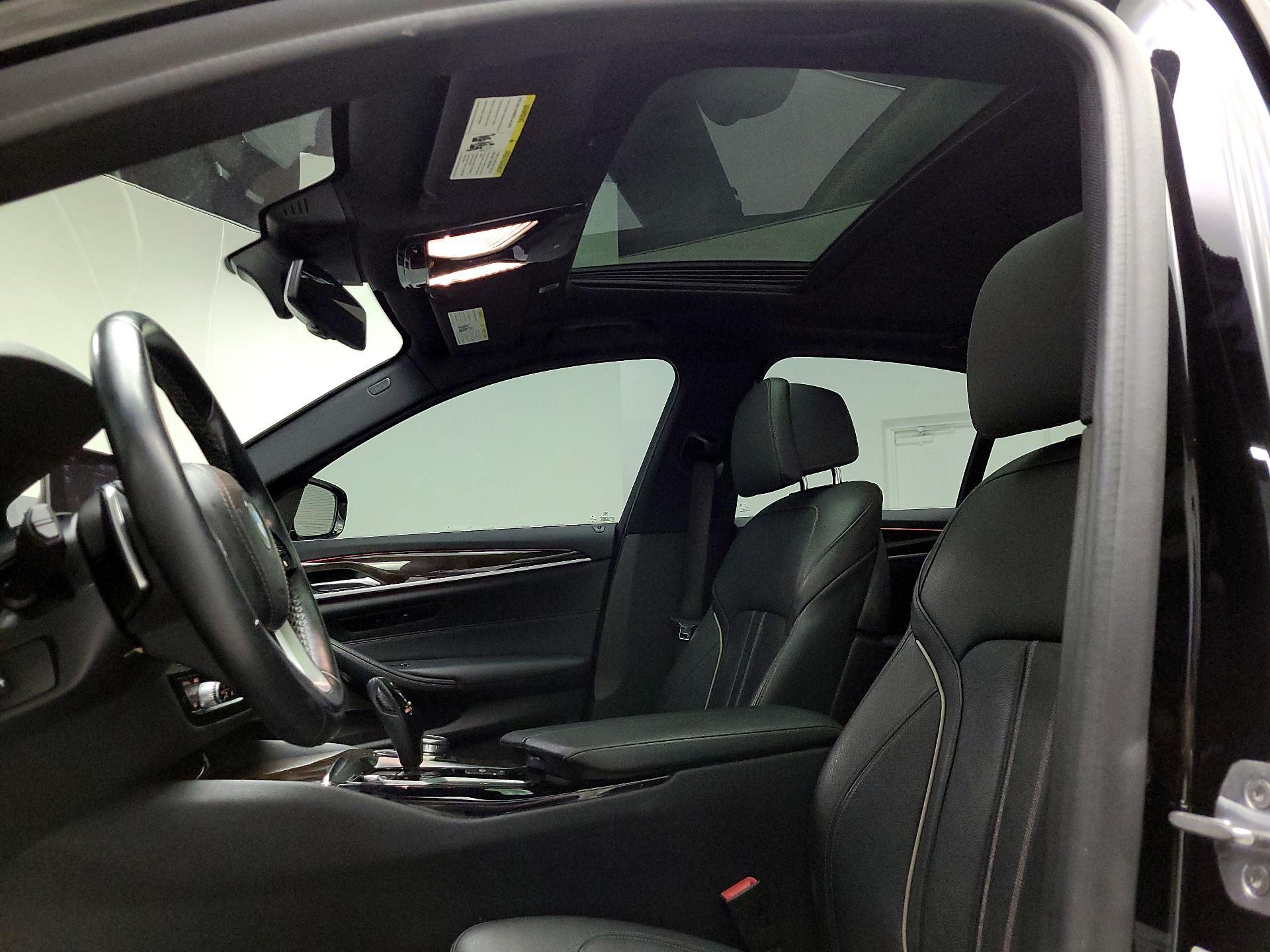 Thumbnail: 2019 BMW 5 Series - 18