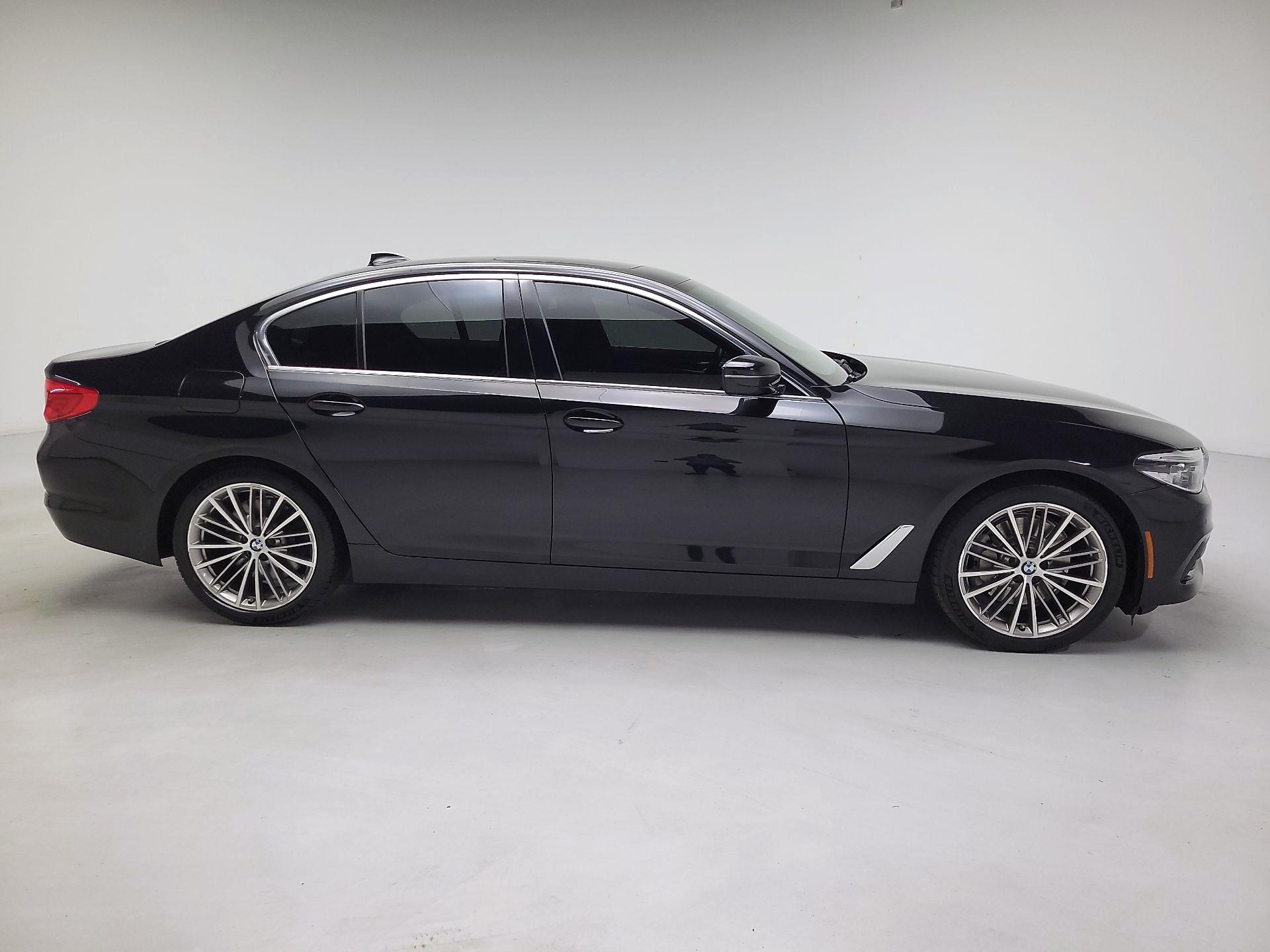 Thumbnail: 2019 BMW 5 Series - 4