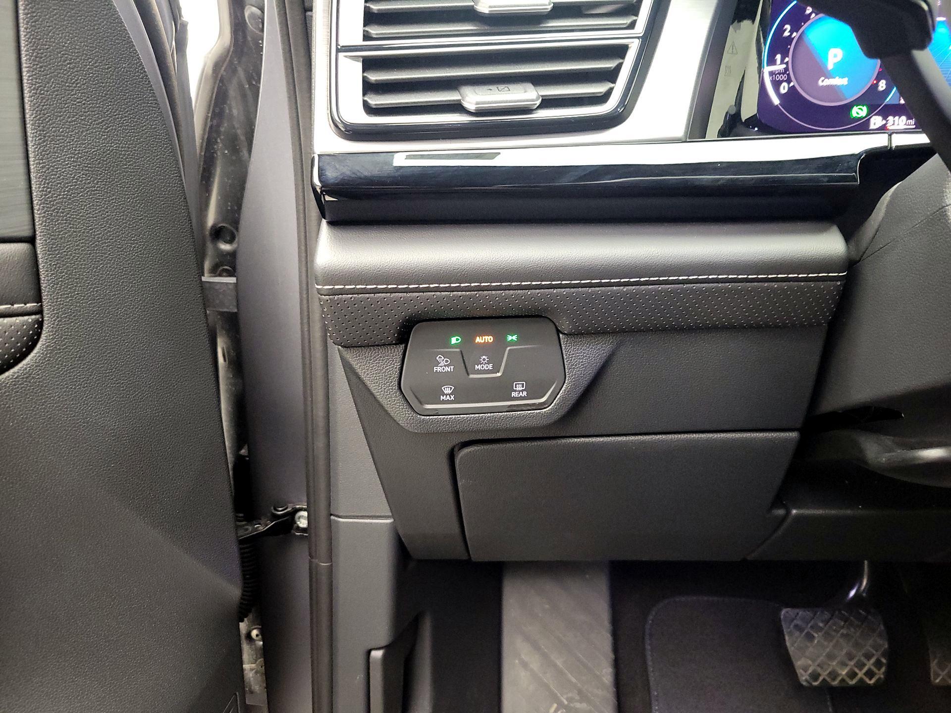 Thumbnail: 2025 Volkswagen Atlas - 13