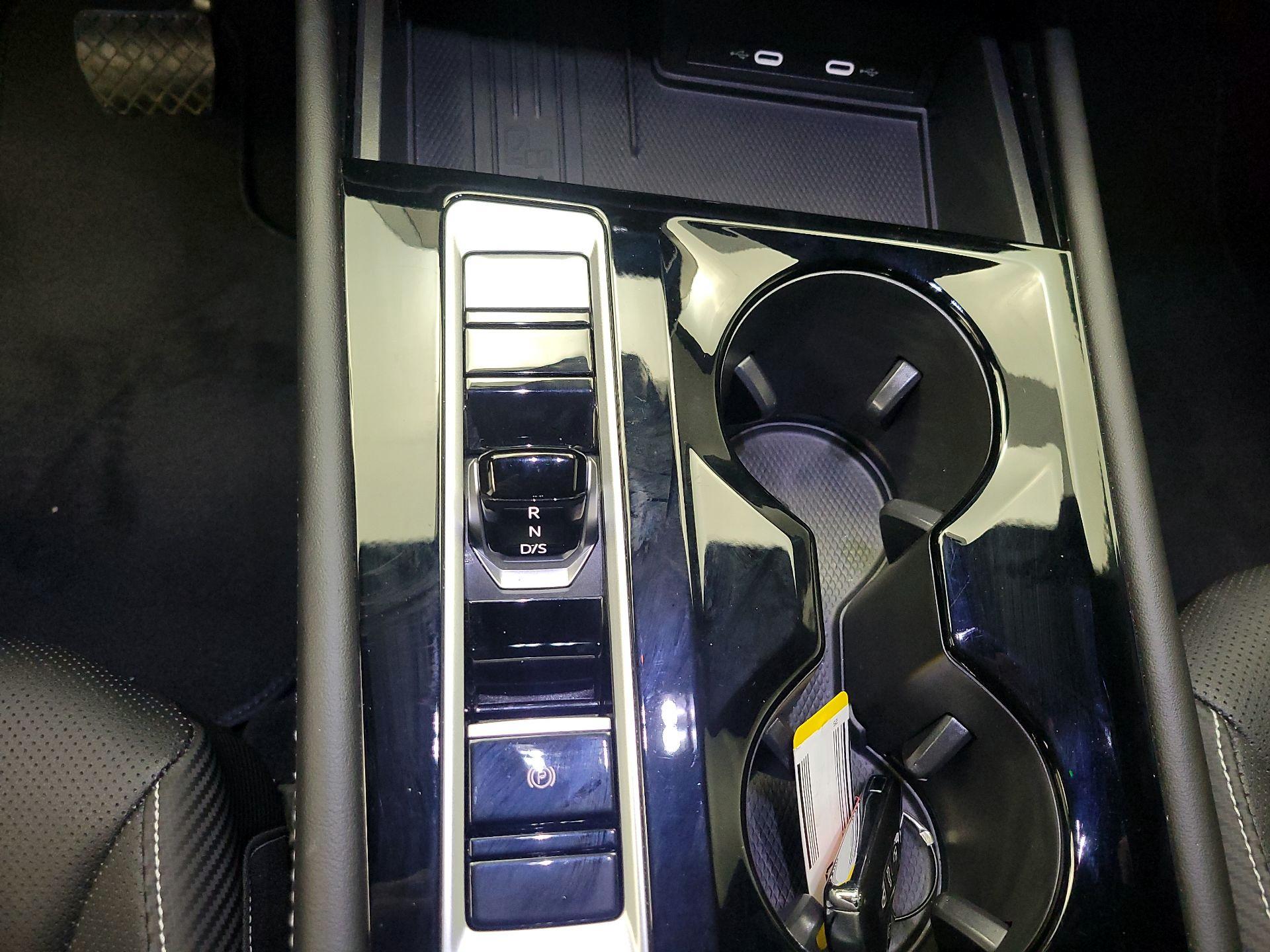 Thumbnail: 2025 Volkswagen Atlas - 17