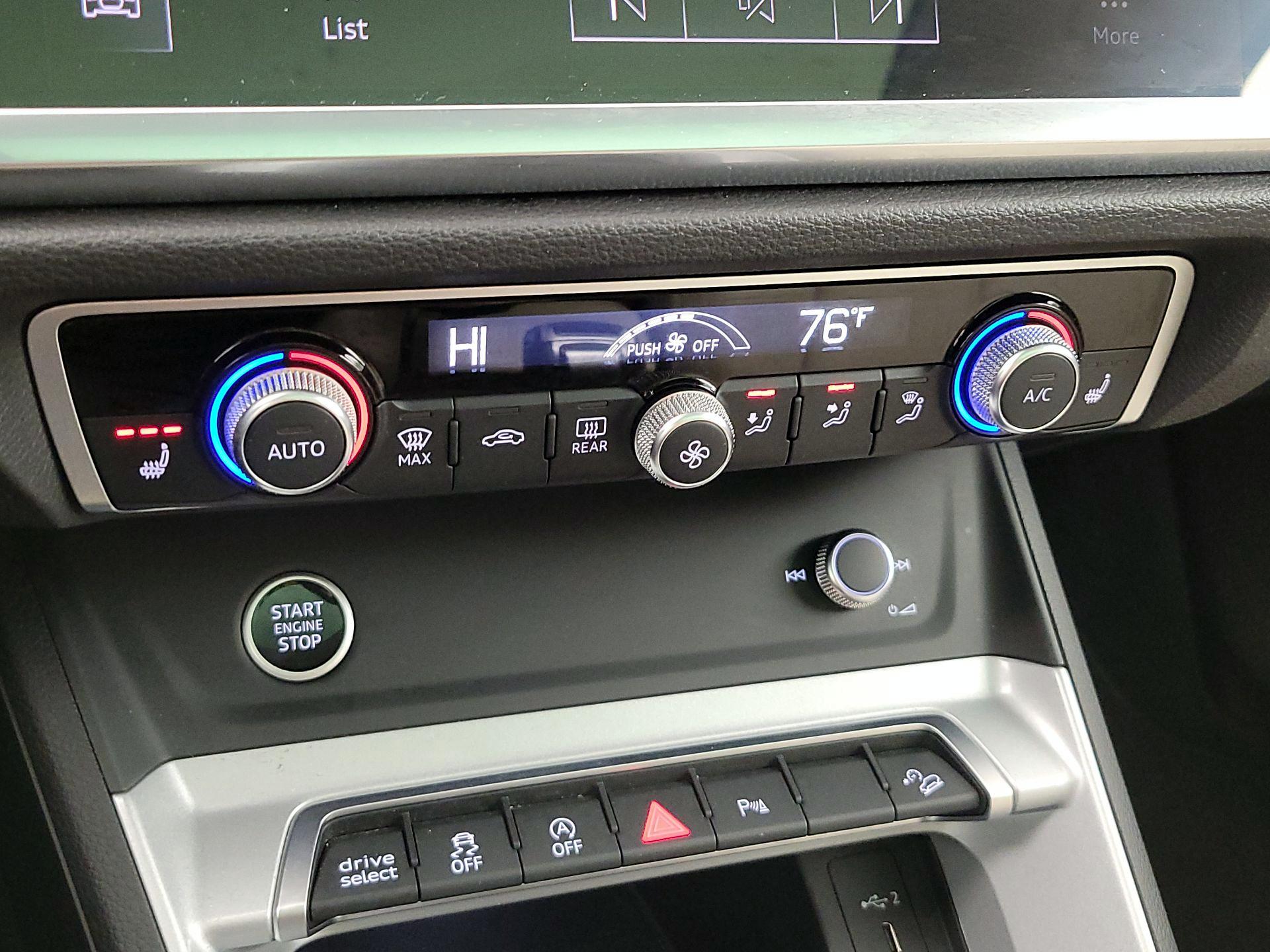 Thumbnail: 2023 Audi Q3 - 16