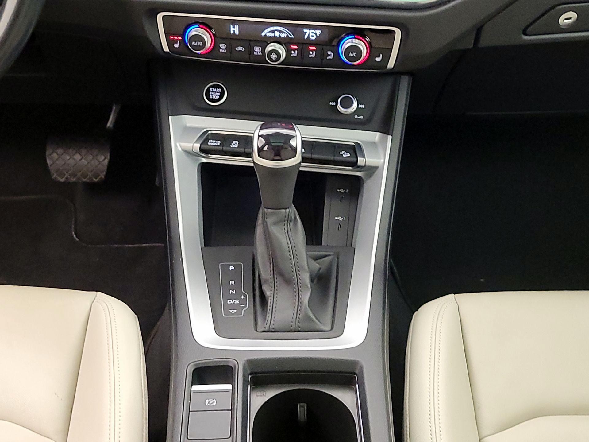 Thumbnail: 2023 Audi Q3 - 17