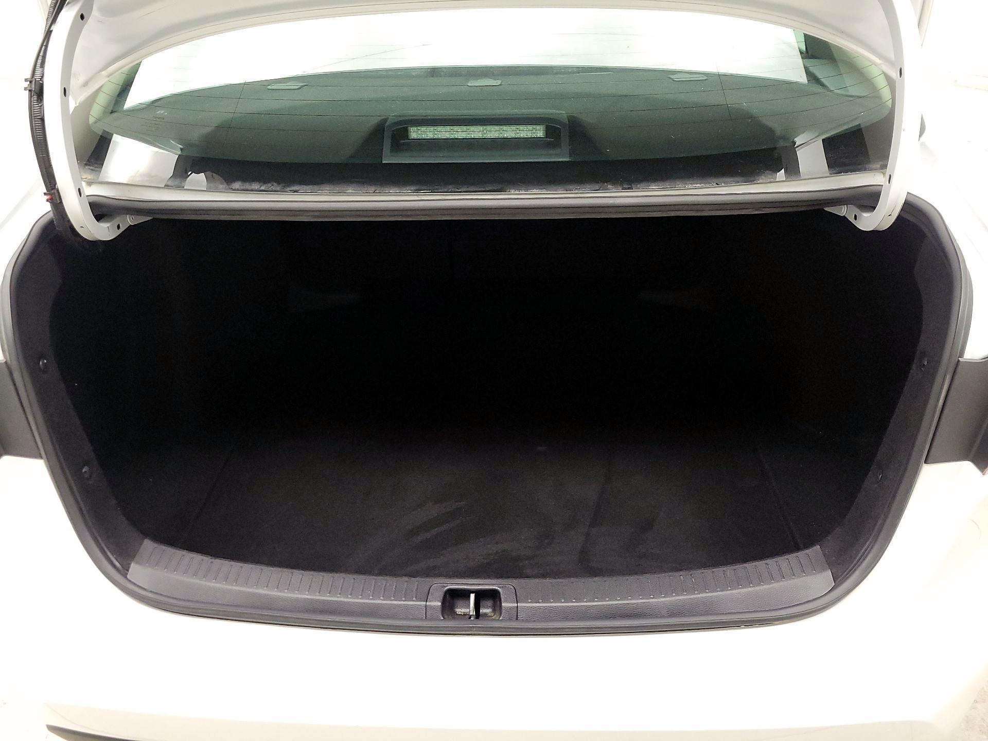 Thumbnail: 2023 Toyota Corolla - 20