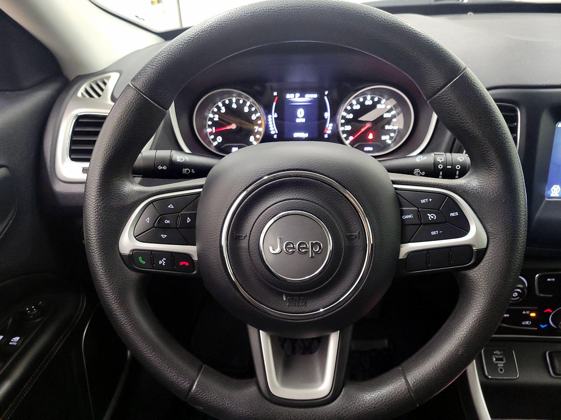 Thumbnail: 2020 Jeep Compass - 10