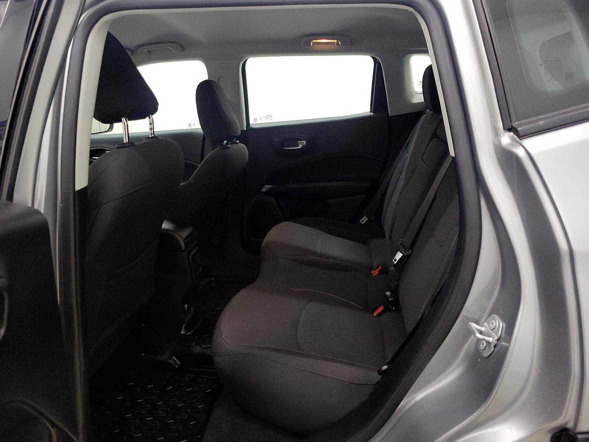 Thumbnail: 2020 Jeep Compass - 19