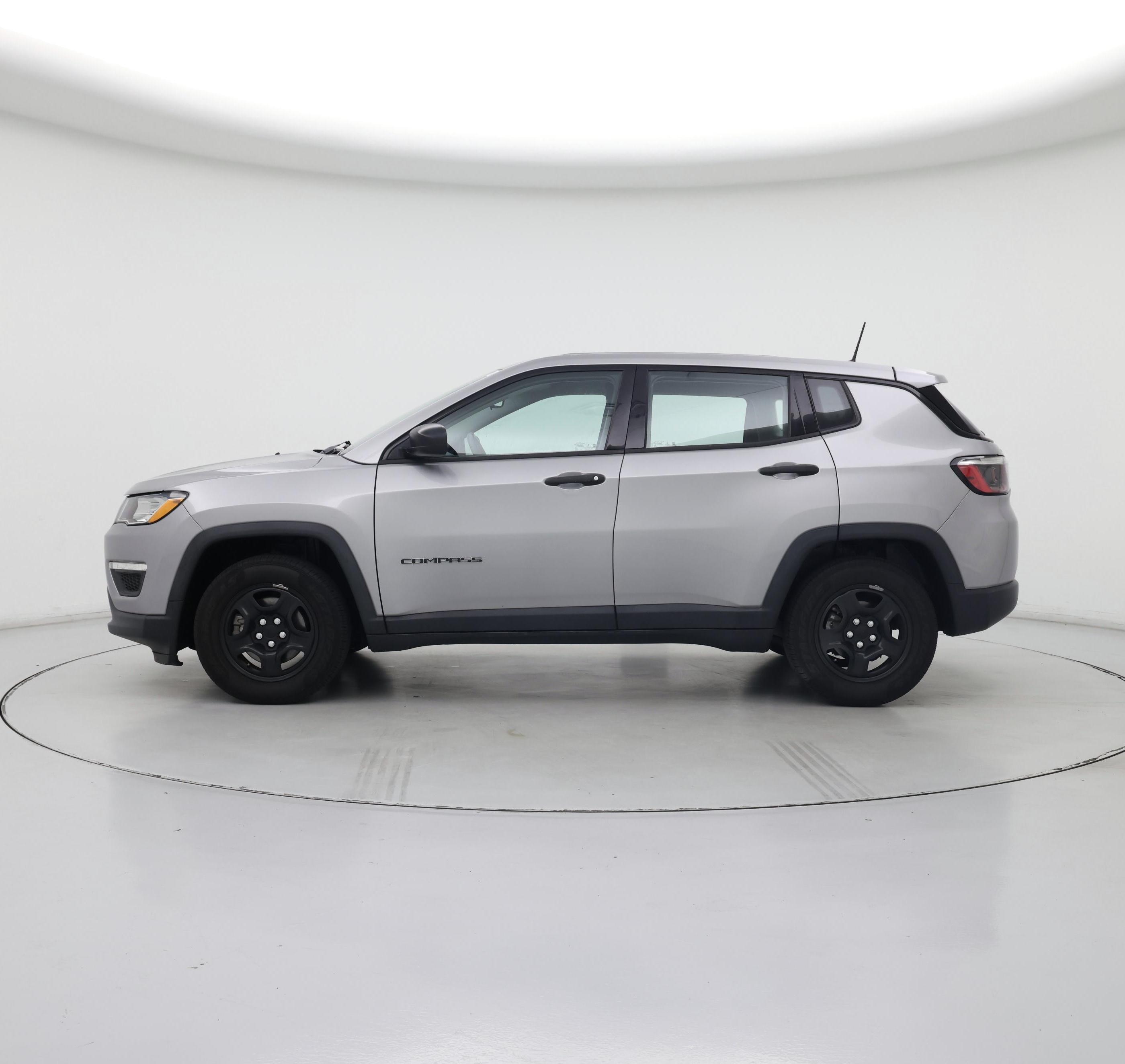 Thumbnail: 2020 Jeep Compass - 3
