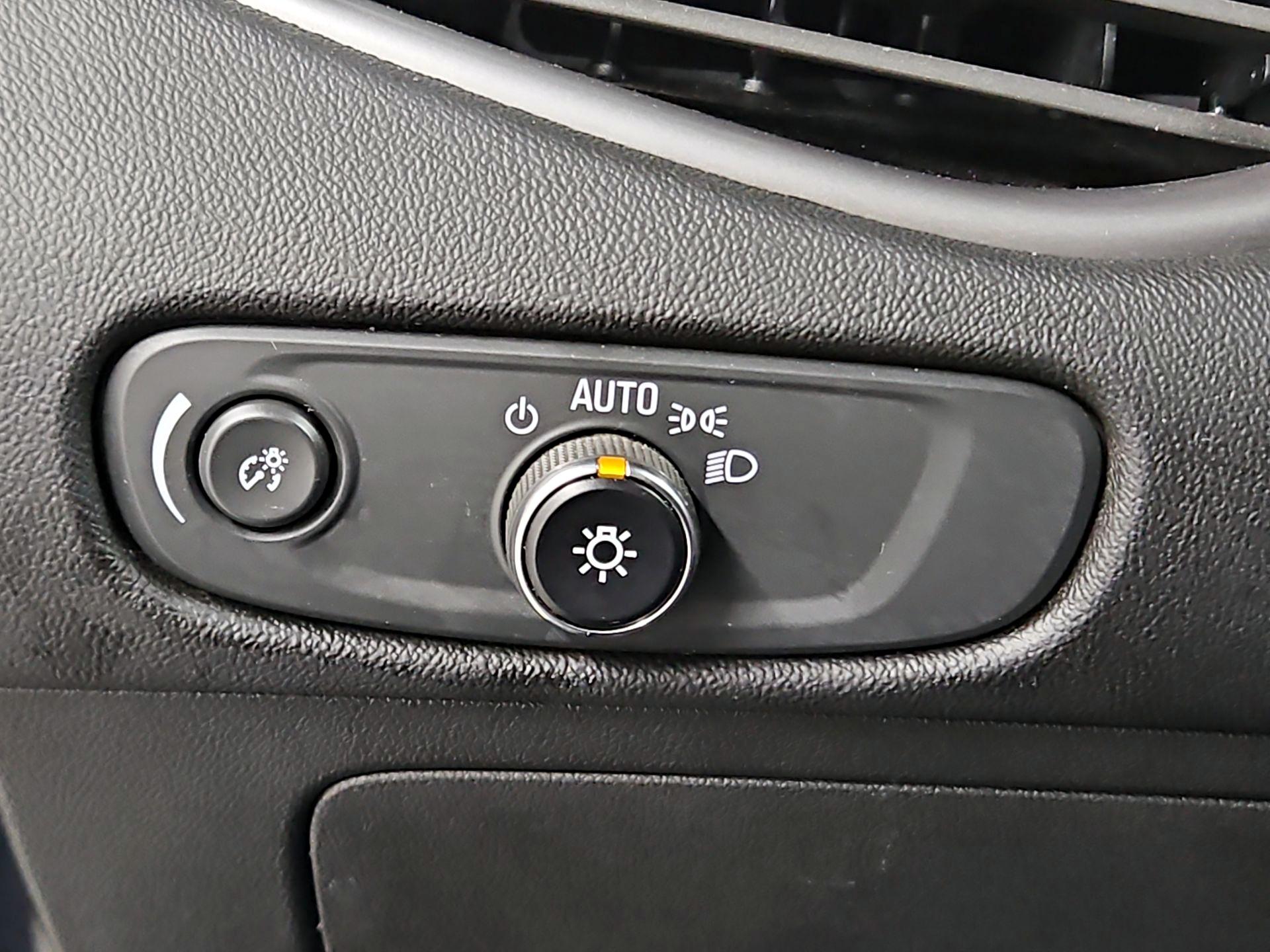 Thumbnail: 2023 Chevrolet Malibu - 13